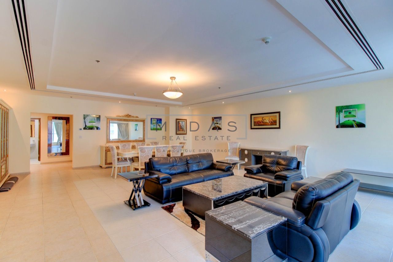 Vacant | Furnished | sea view