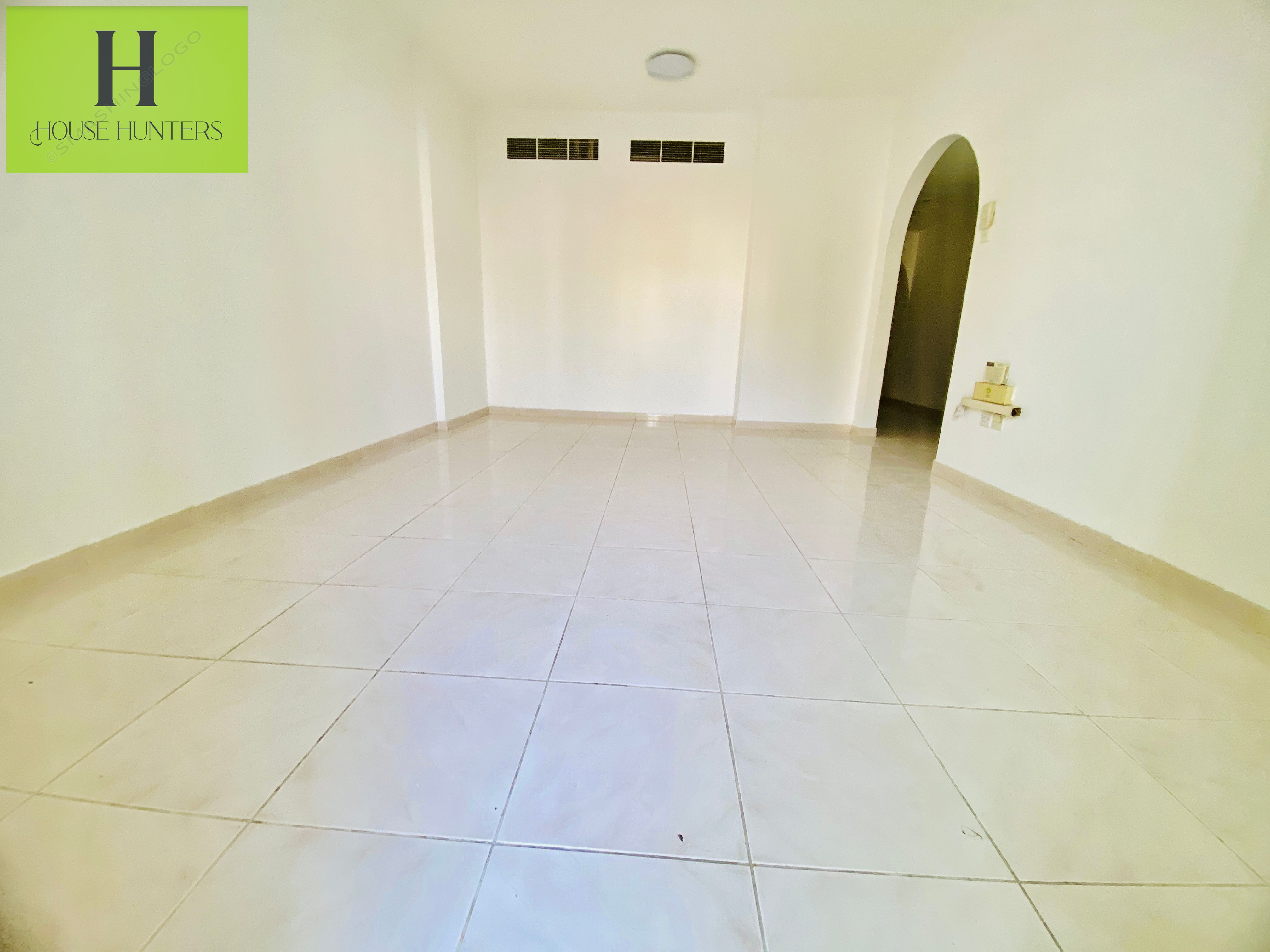 Bright 2bhk | near bus stop | cheque 6 | family bulding