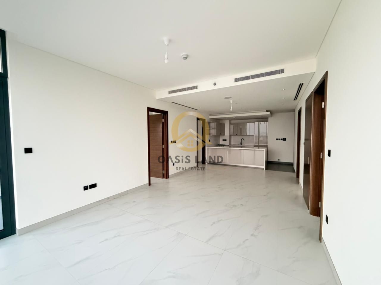 Waterfront 3BHK Apartment | The Crest Tower A | Prime Location