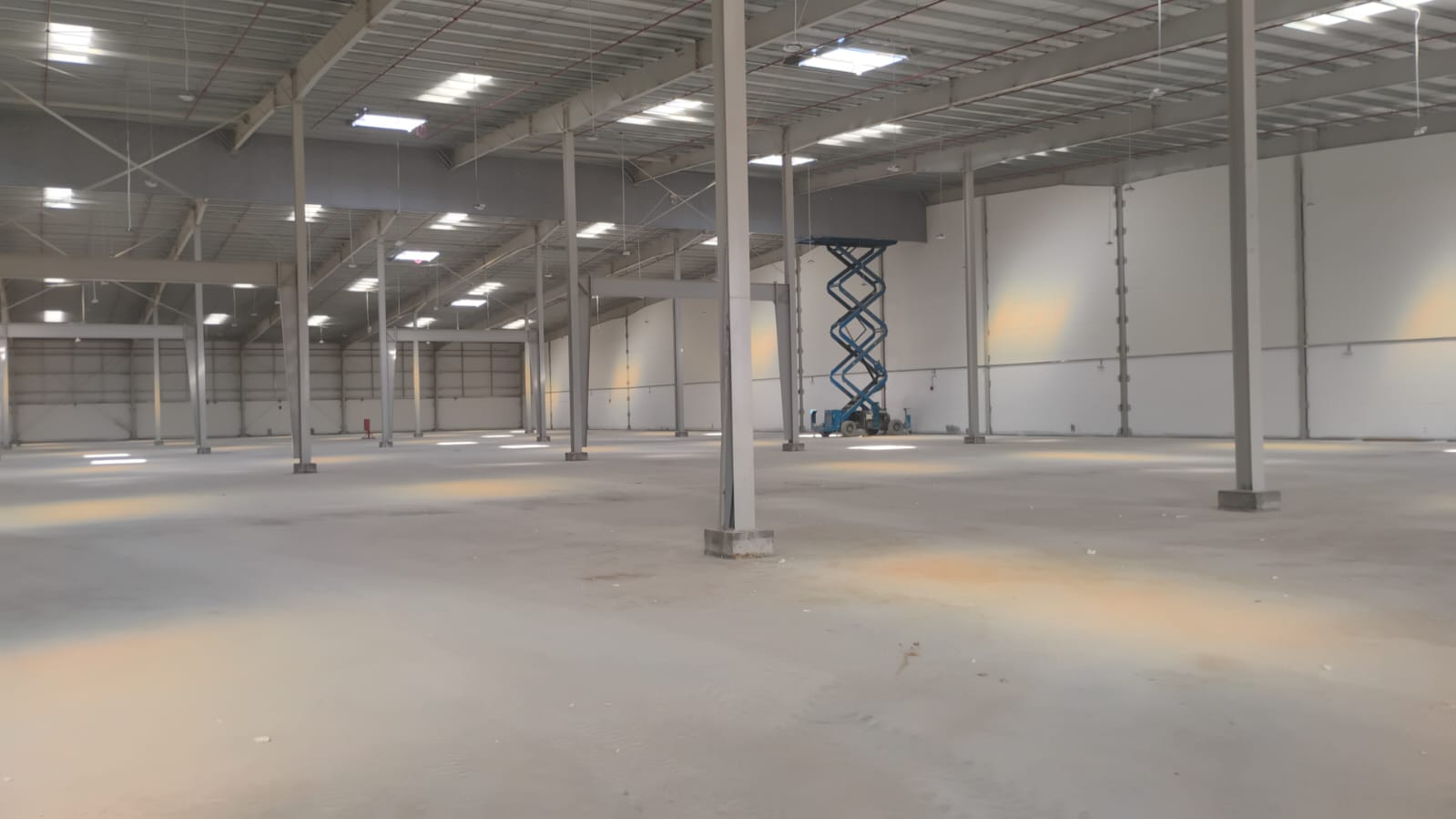 47600/95600 Sqft Warehouse 3 Phase electrcity In Umm Al thuoob Umm Al Quwain