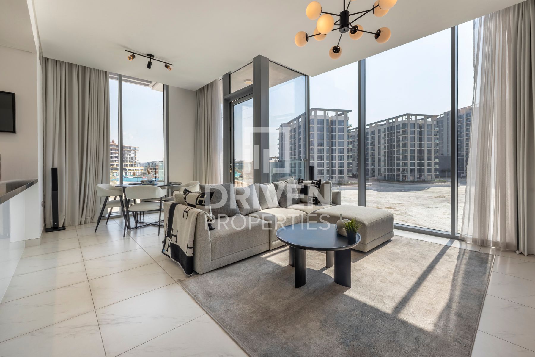 Lagoon Views | Elegant Apartment | Huge Layout