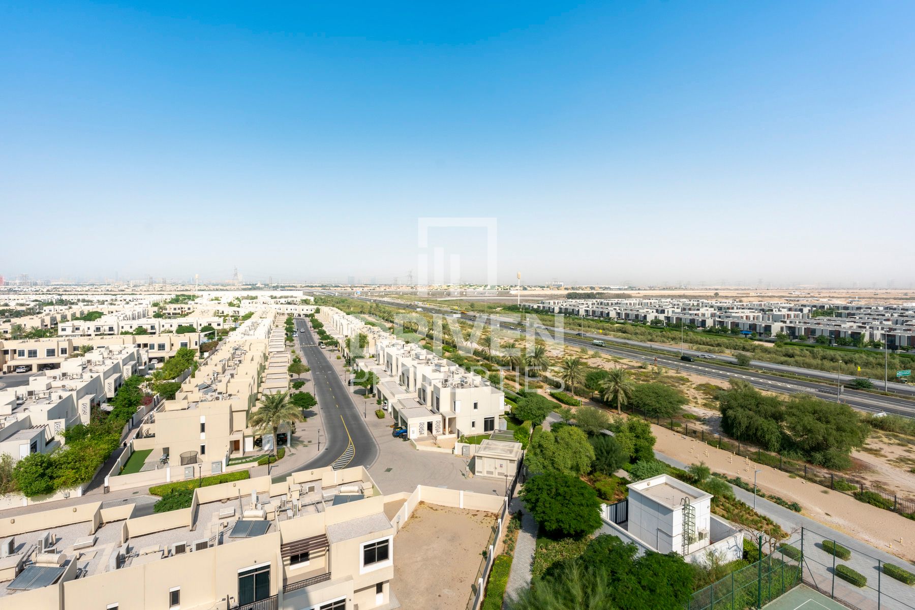 Stunning Unit | Fully Furnished | Mid Floor