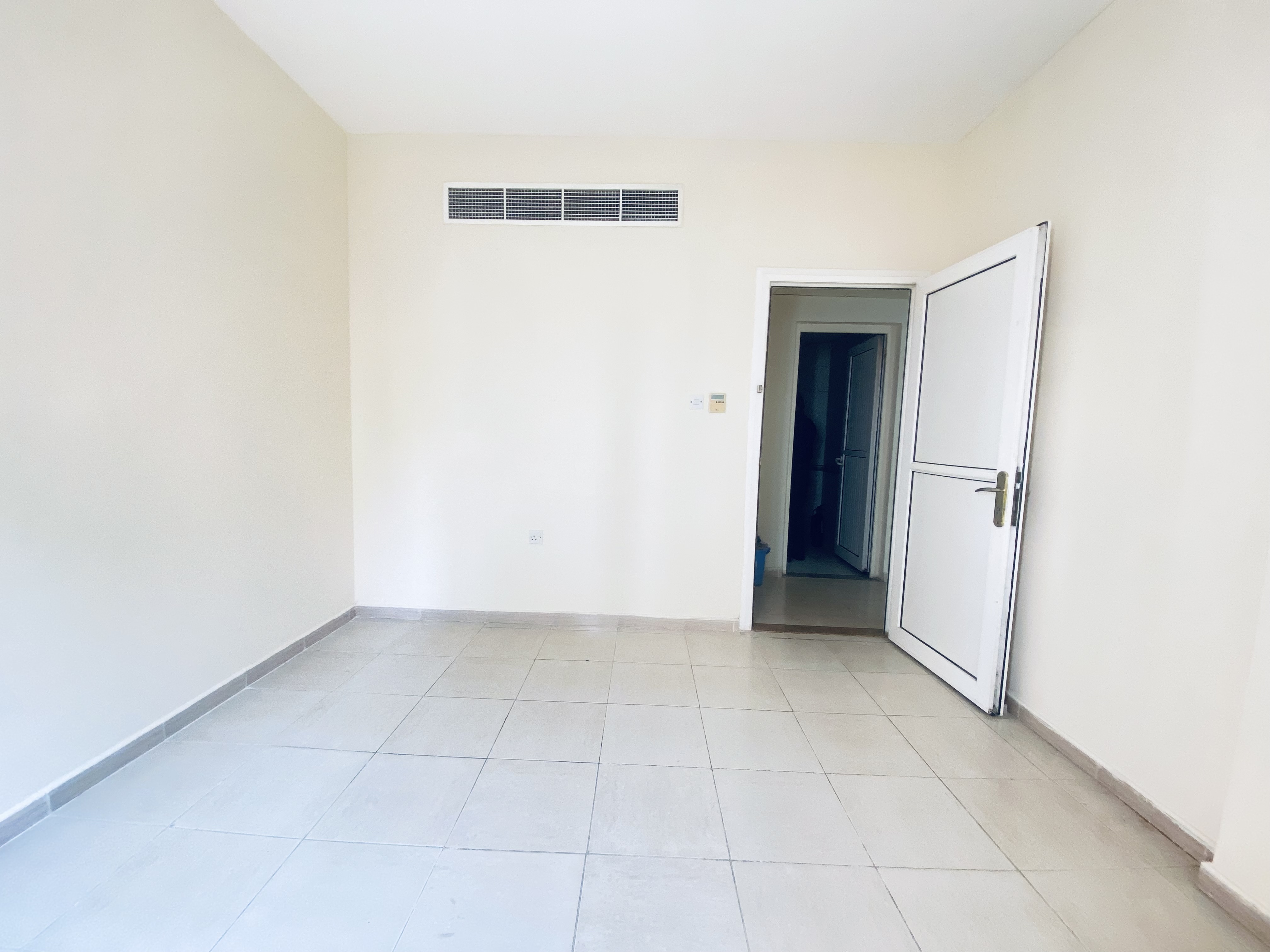 Lavish 1 BHK | With Control AC | Full Family Building |