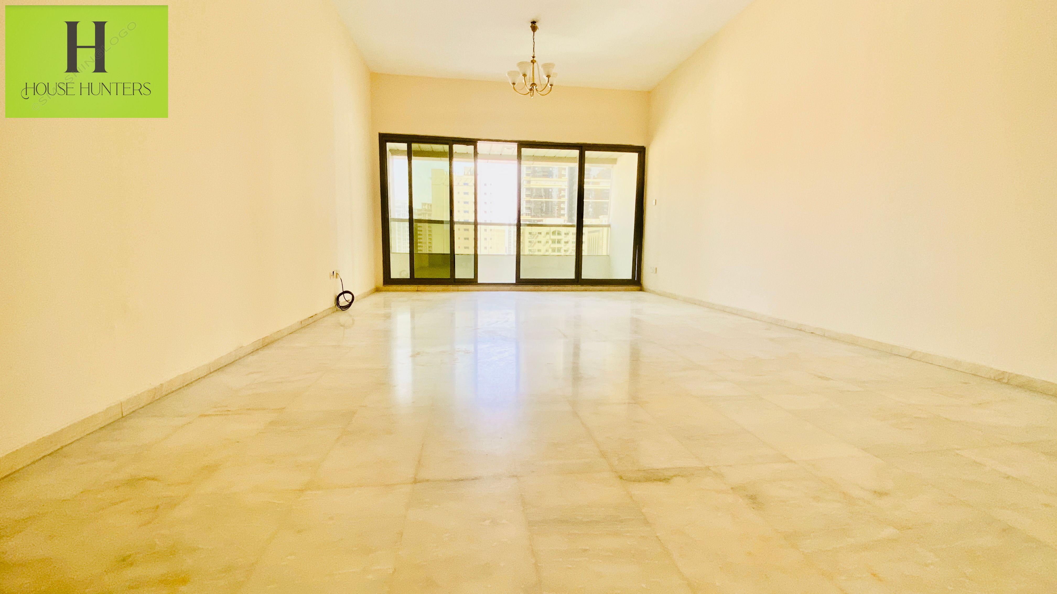 Spacious | 3 bhk | family bulding | exit Dubai | cheque 4