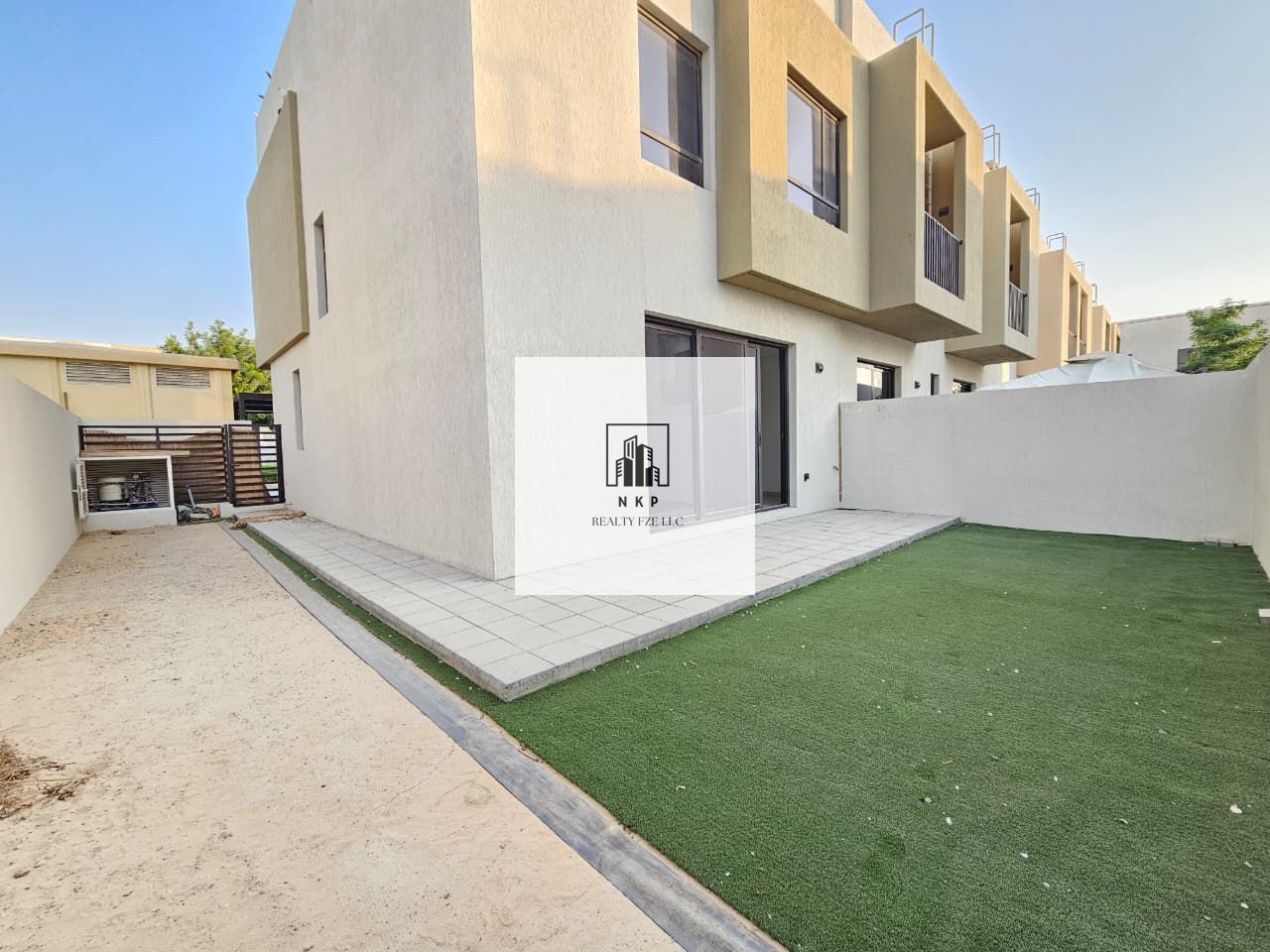 Specious luxury 3bedroom townhouse for rent in Nasma