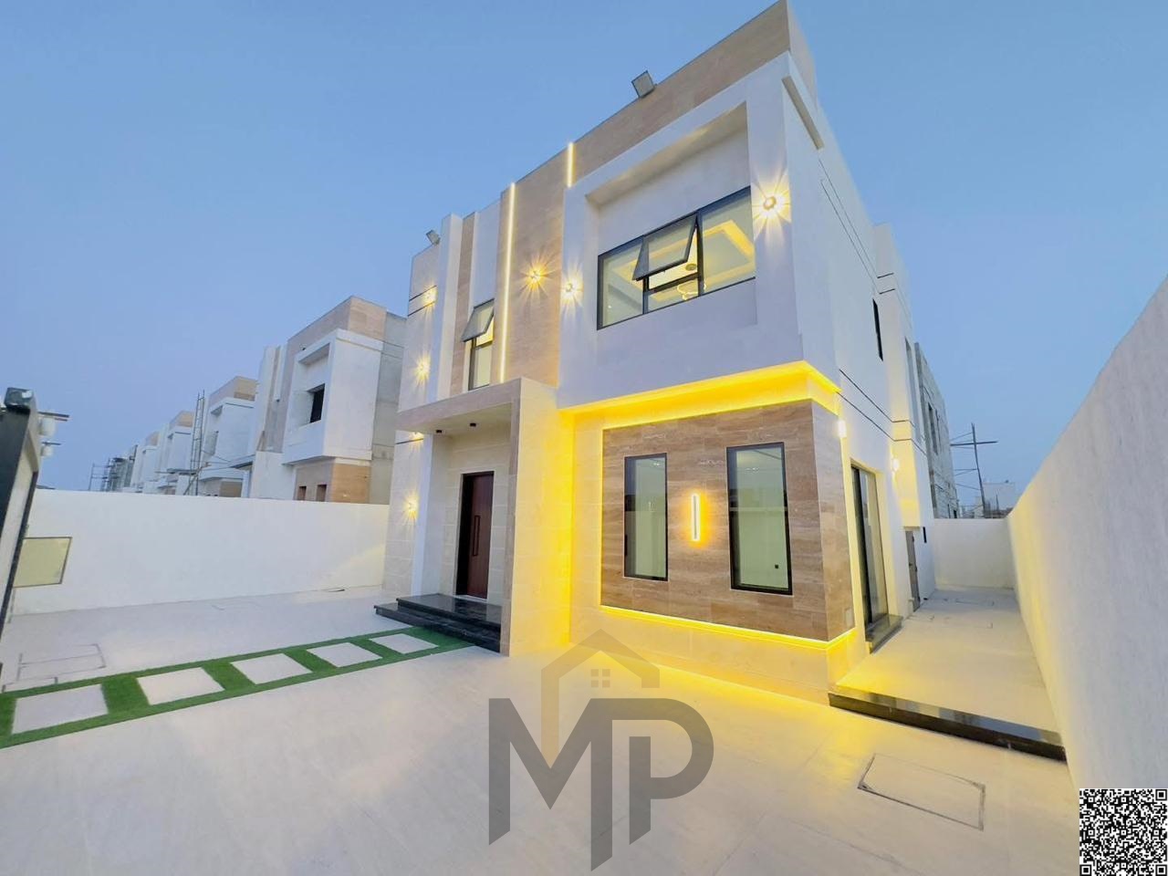 Luxury villa for sale in Al Zahia - excellent finishing, registration fees included!