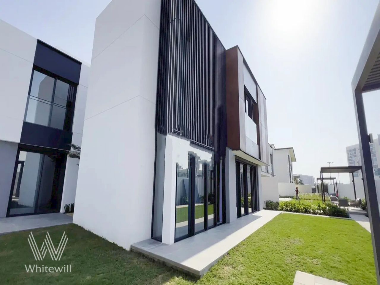 Sumptuous 4BR+Maids | Perfectly Located | Al Sidr