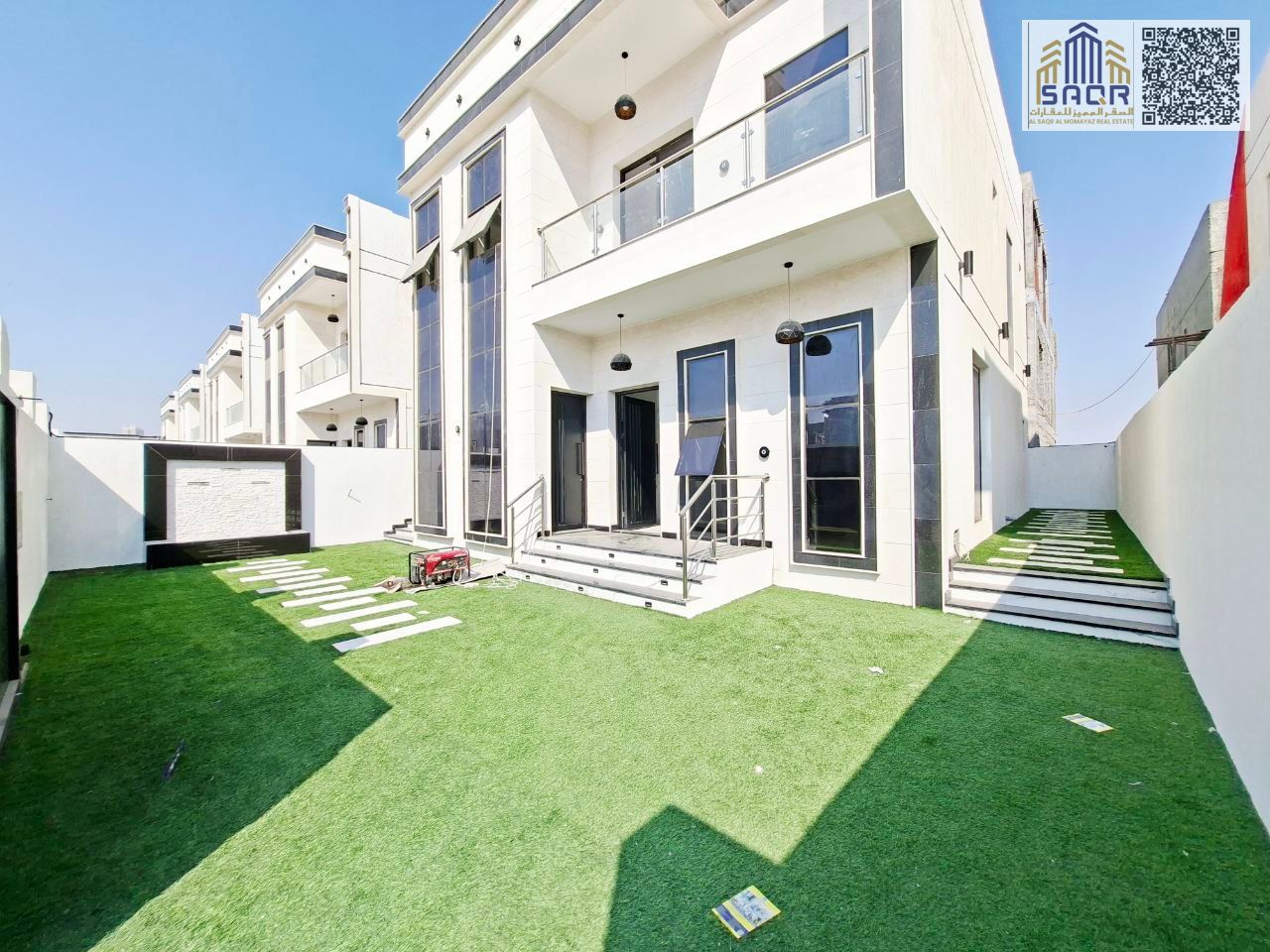 Modern villa with 3 master bedrooms, registration fees included. Freehold ownership for all nationalities. Easy monthly installments available. Bank f