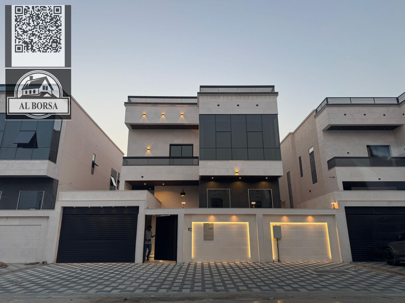 Villa for rent in Ajman Al Helio on the corner of two streets, beautiful location, payment facilities