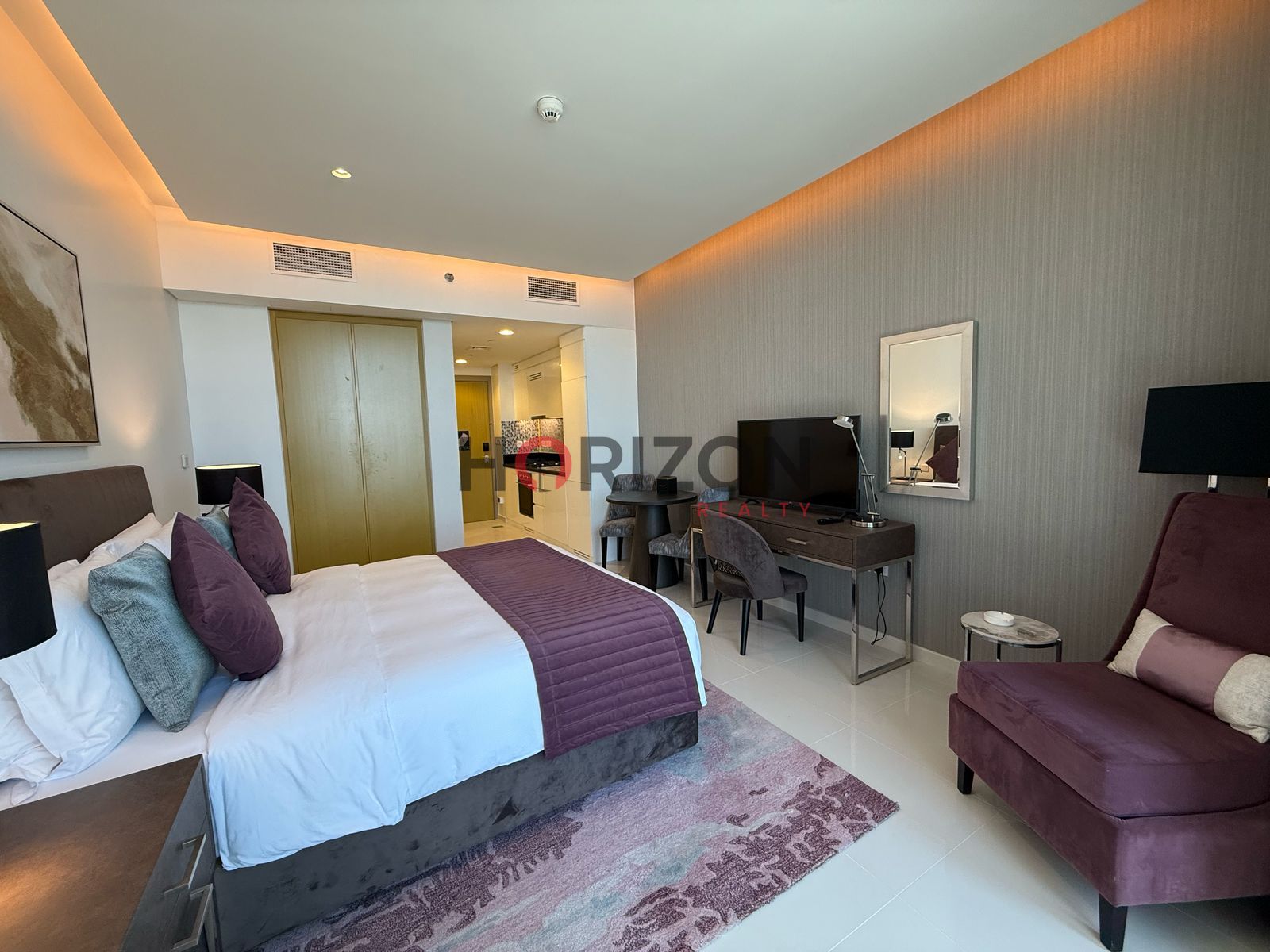 High Floor | Studio + Study | Well Maintained