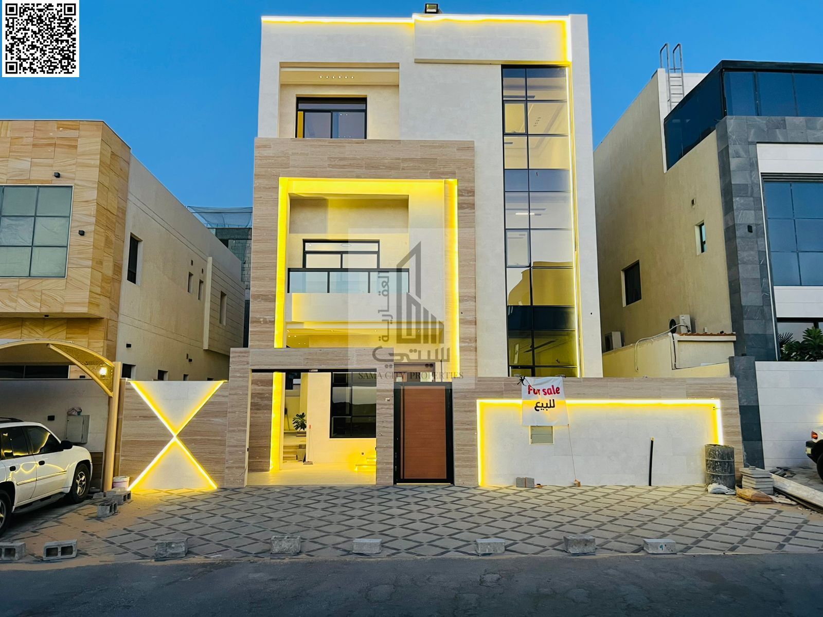 Villa for Sale in Al Yasmin District Features: • 7 Master Bedrooms • Majlis with Bathroom • Living Room with Bathroom • Main Kitchen • Maid's Ro