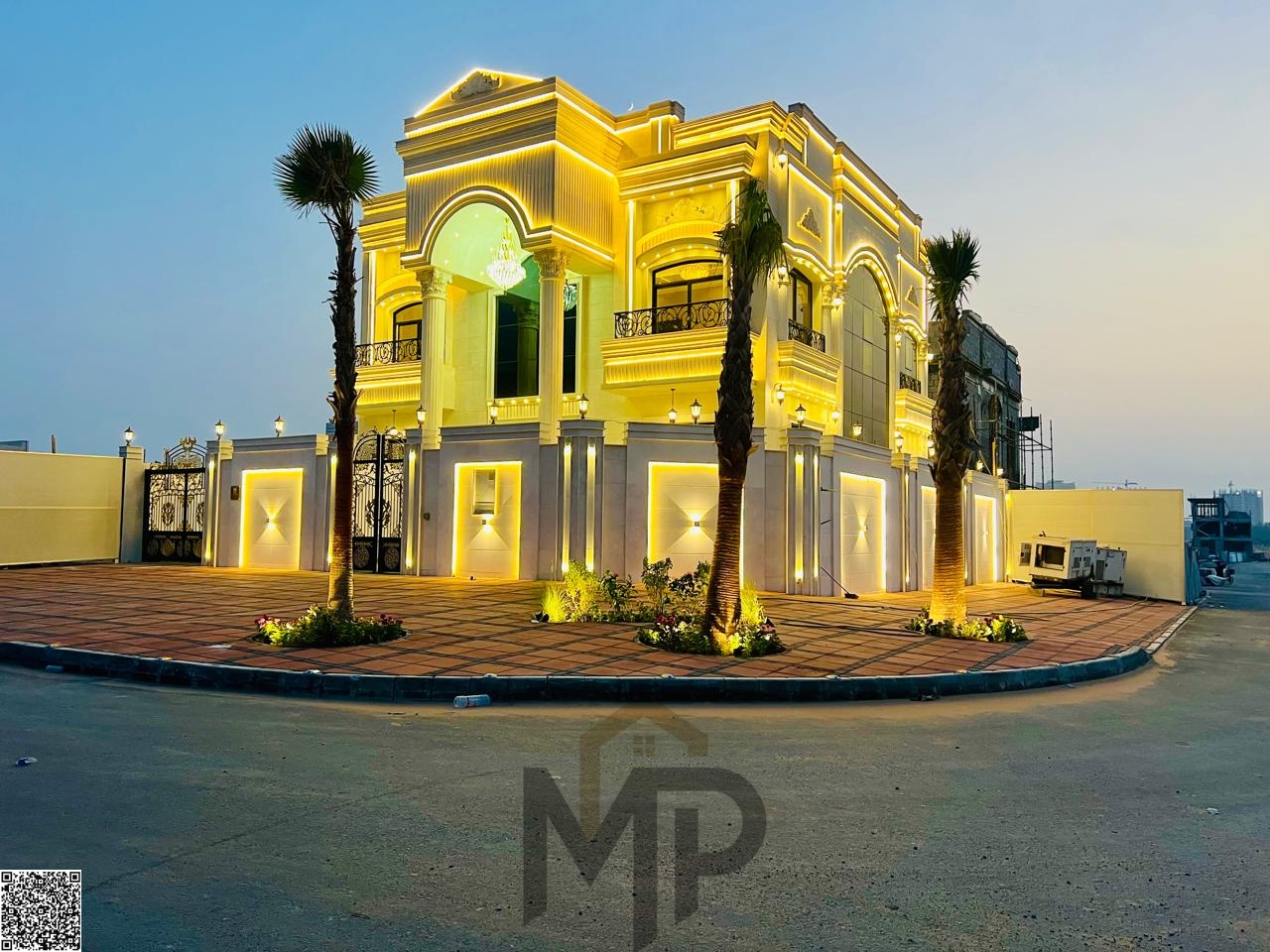 Your chance to own a ready-to-move-in corner villa in Al-Haliou – luxury and privacy in a prime location!