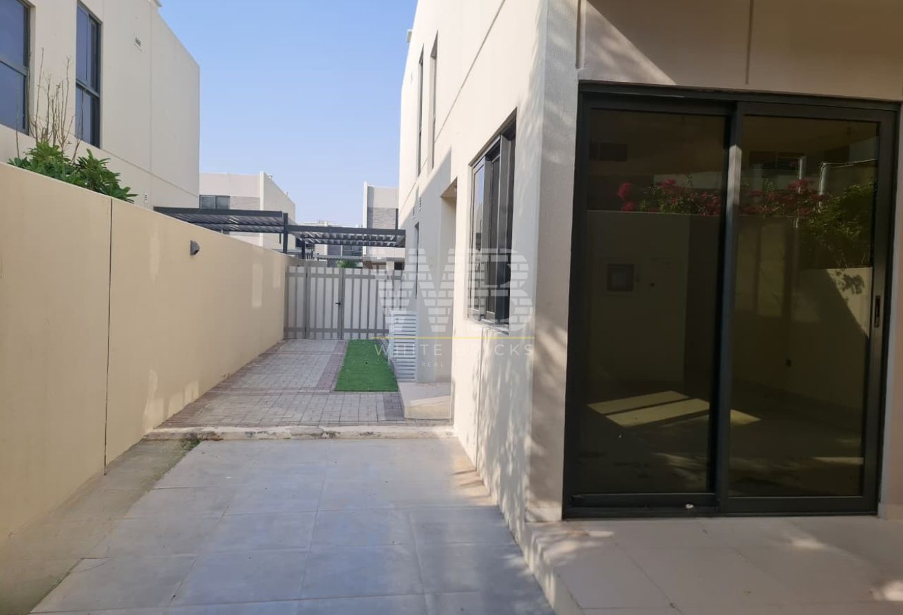 3 Bedroom +Maids | Corner Plot | Exclusive