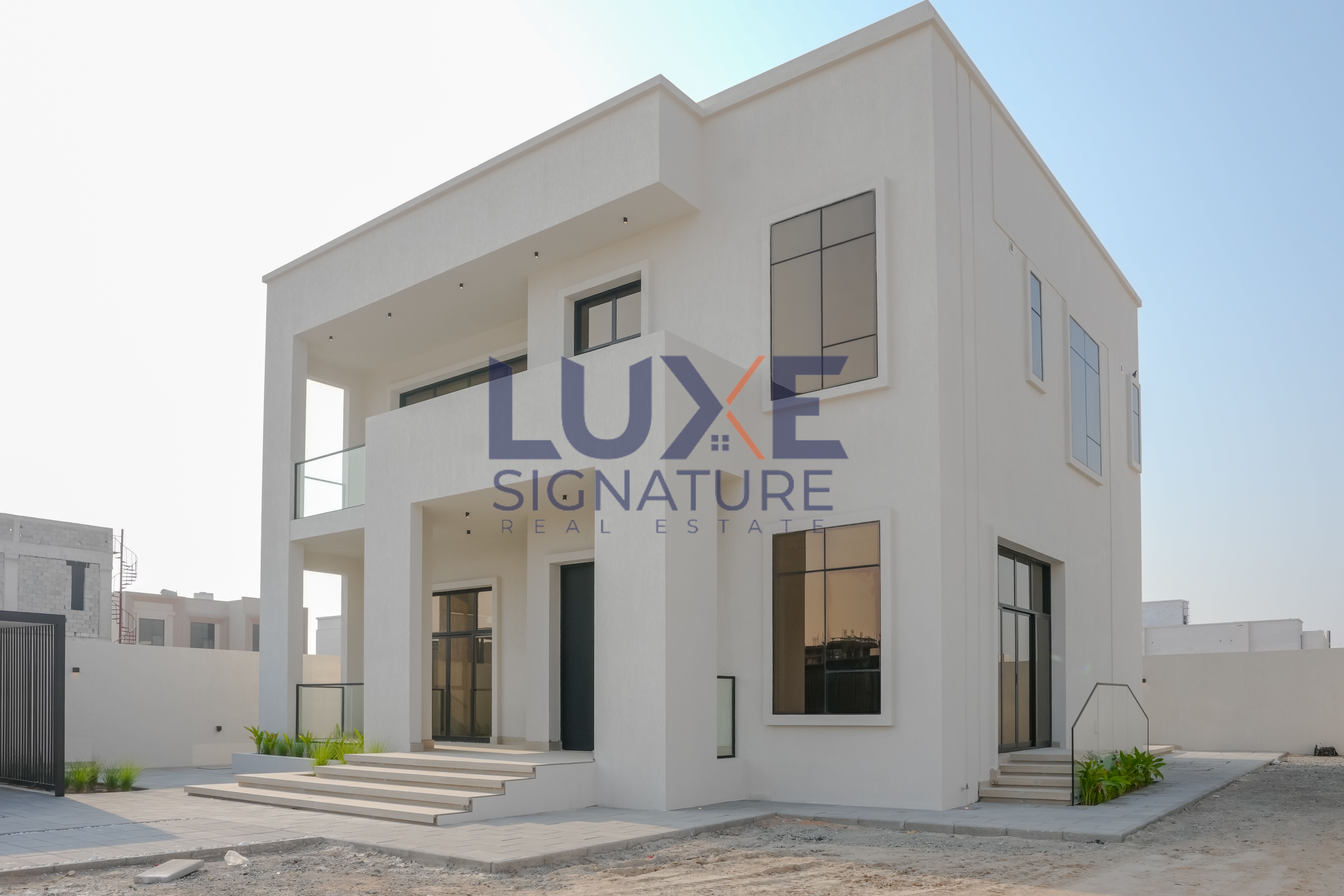 ELEGANT BRAND-NEW 4-BEDROOM FAMILY VILLA || MODERN FINISHES
