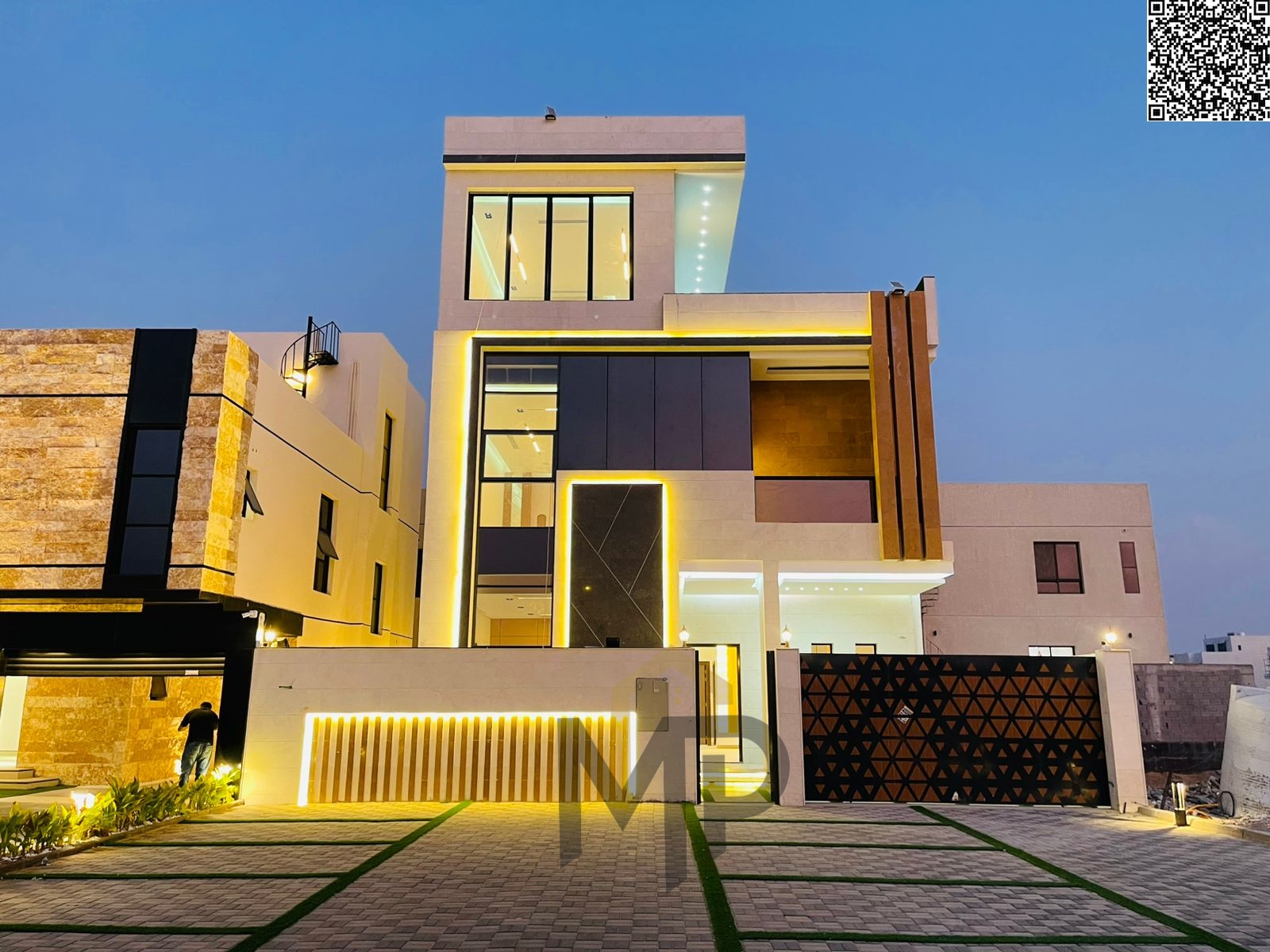 Luxury two-story villa with a roof terrace for sale in Al Bahia – 5 bedrooms – Prime location and elegant design – All-inclusive price negotiable
