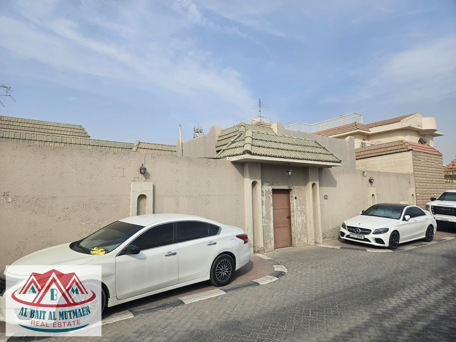Ground floor villa on a main street in Al-Tarfa