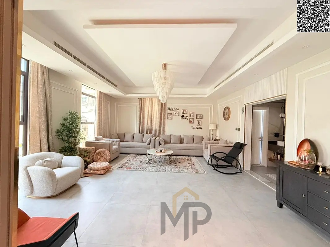 Luxury corner villa with all amenities – electricity, water and air conditioning included!