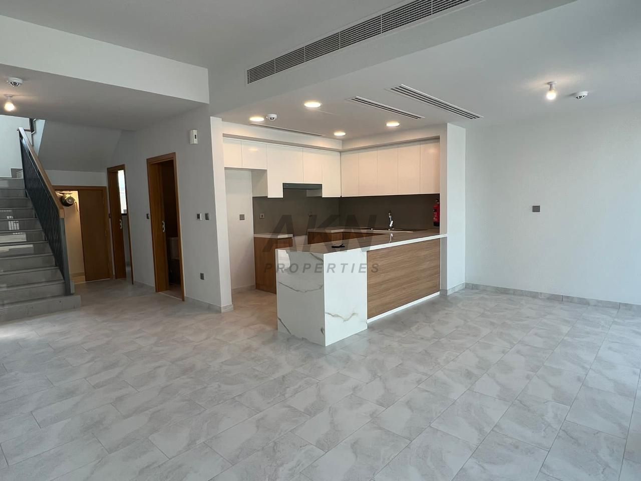 3 bhk +Maid Villa | Close to amenities | Rented