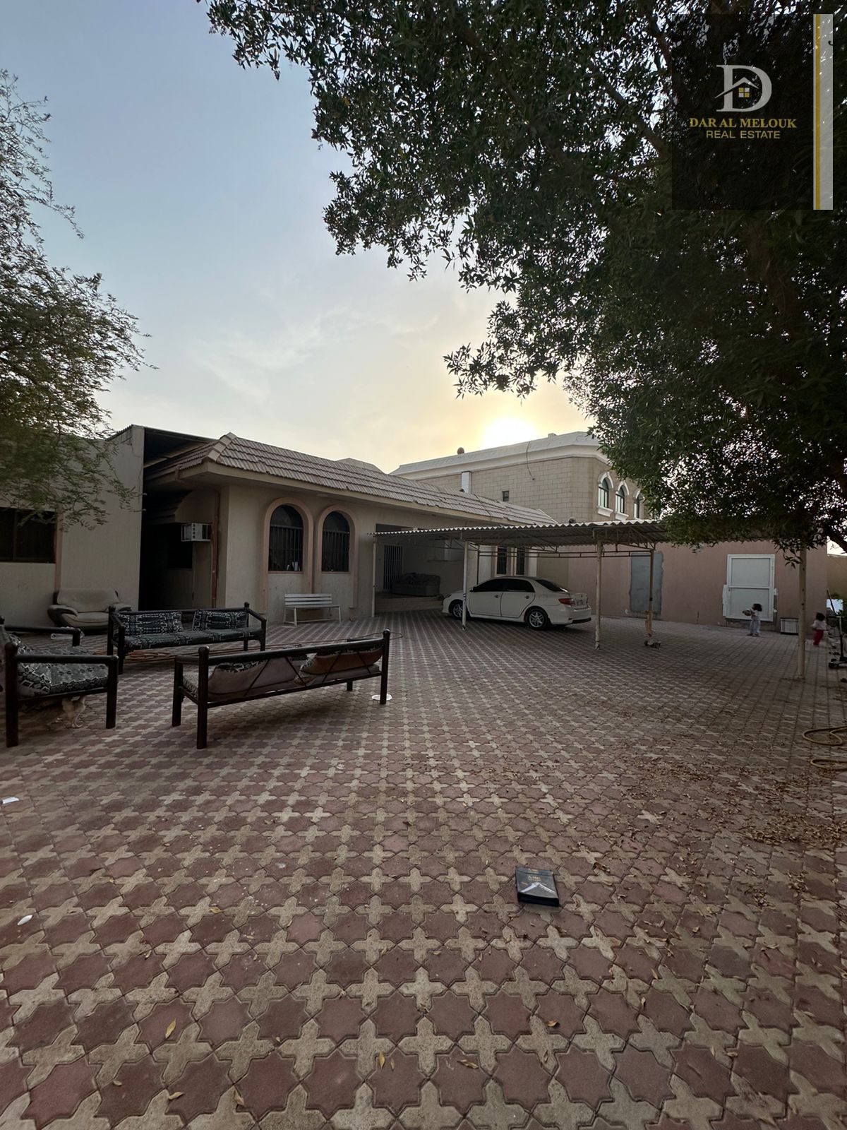 For Sale in Sharjah Al Tarfa Area Traditional House, 8000 sq ft, Prime Location