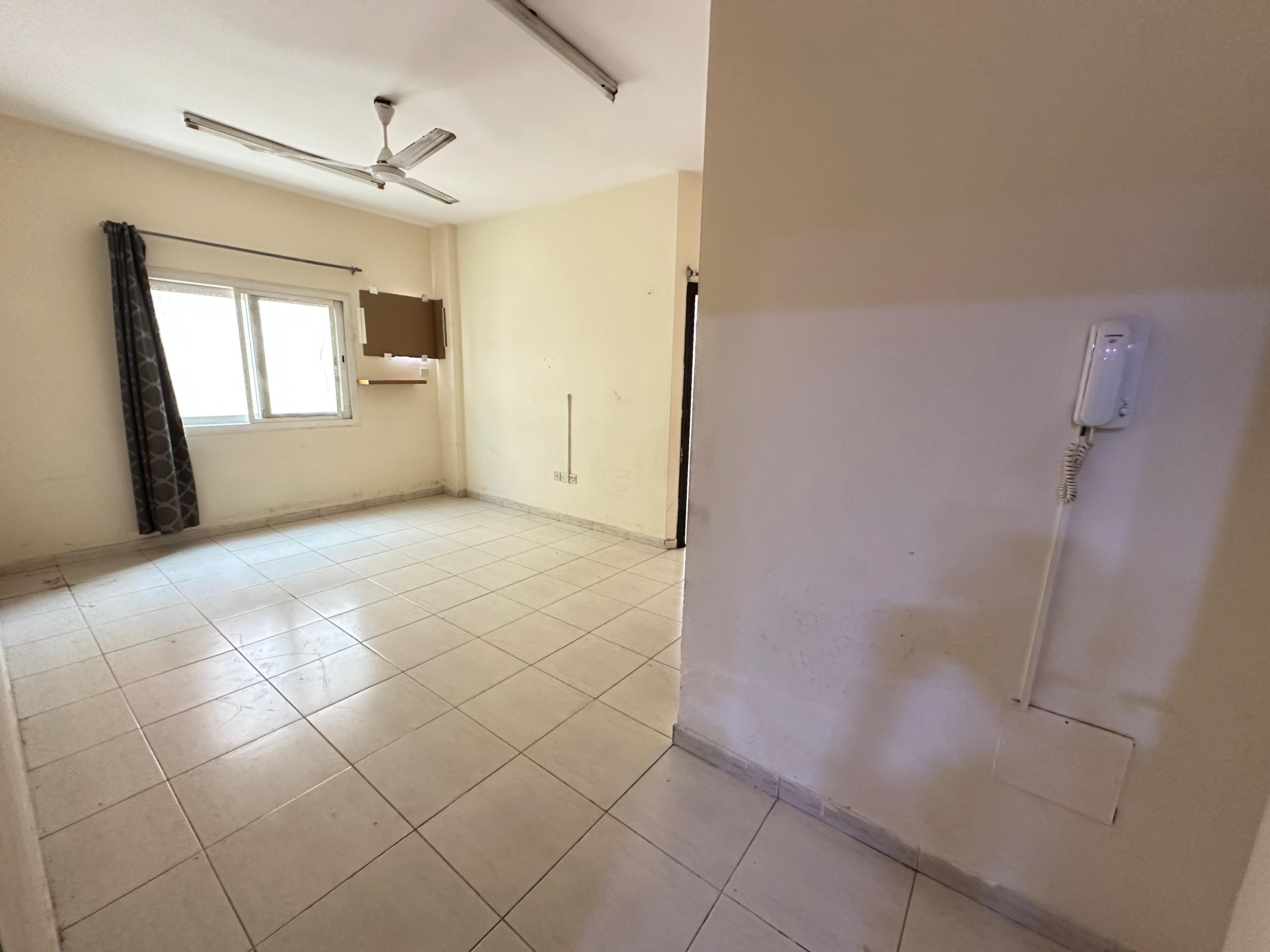 Special Offer || Spacious 1BHK with Blacony for Family