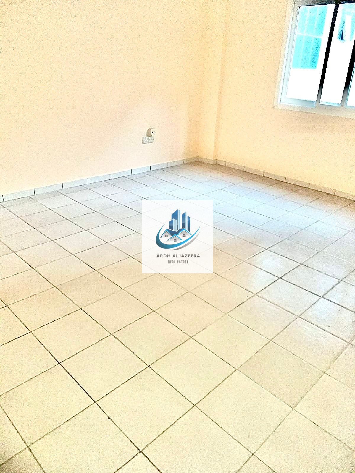 2 bedroom apartment available for rent near abqer mohebi for family!