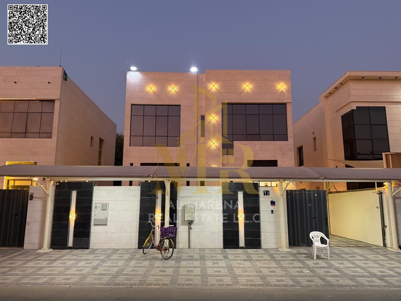 A villa with all electricity, water and air conditioning fees included, on the main street, ready to move in, in the most prestigious areas of Ajman.