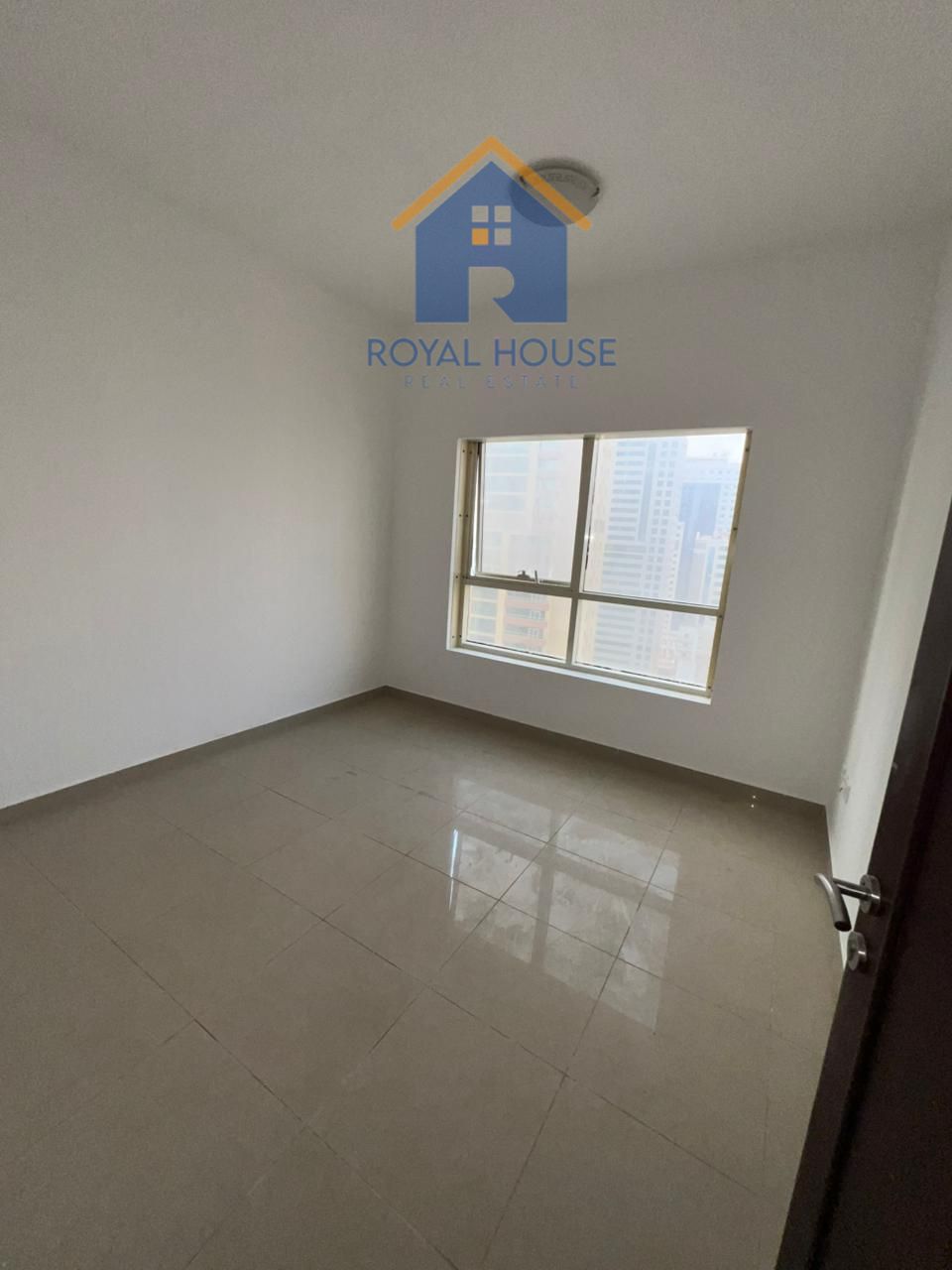 Two rooms and a hall in the Khan