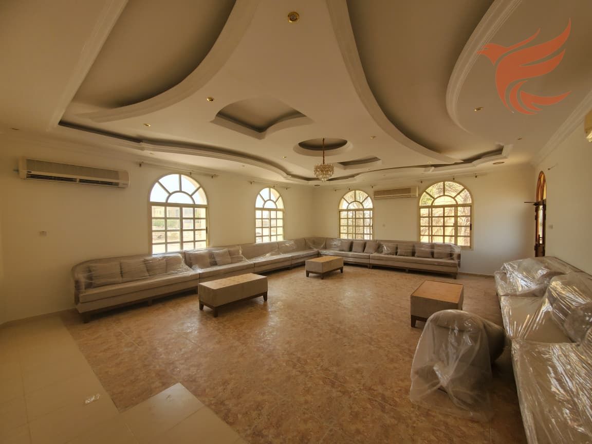 Spacious 8 bedrooms 2 Guest room 2 hall Maid room
