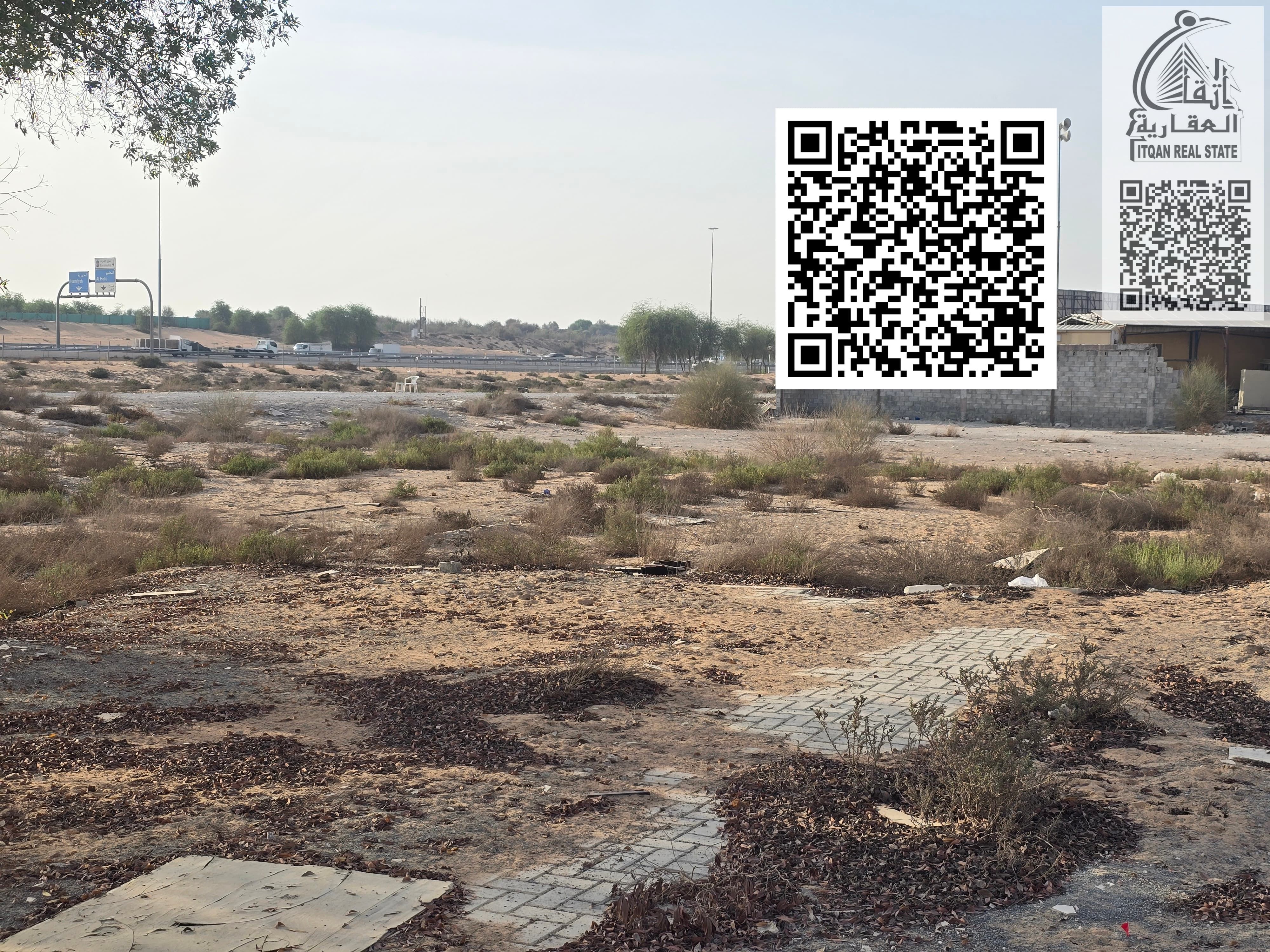 Land for sale directly from the owner – residential/commercial – G+4 permit. Second plot from Sheikh Zayed Road. Excellent location with easy access t