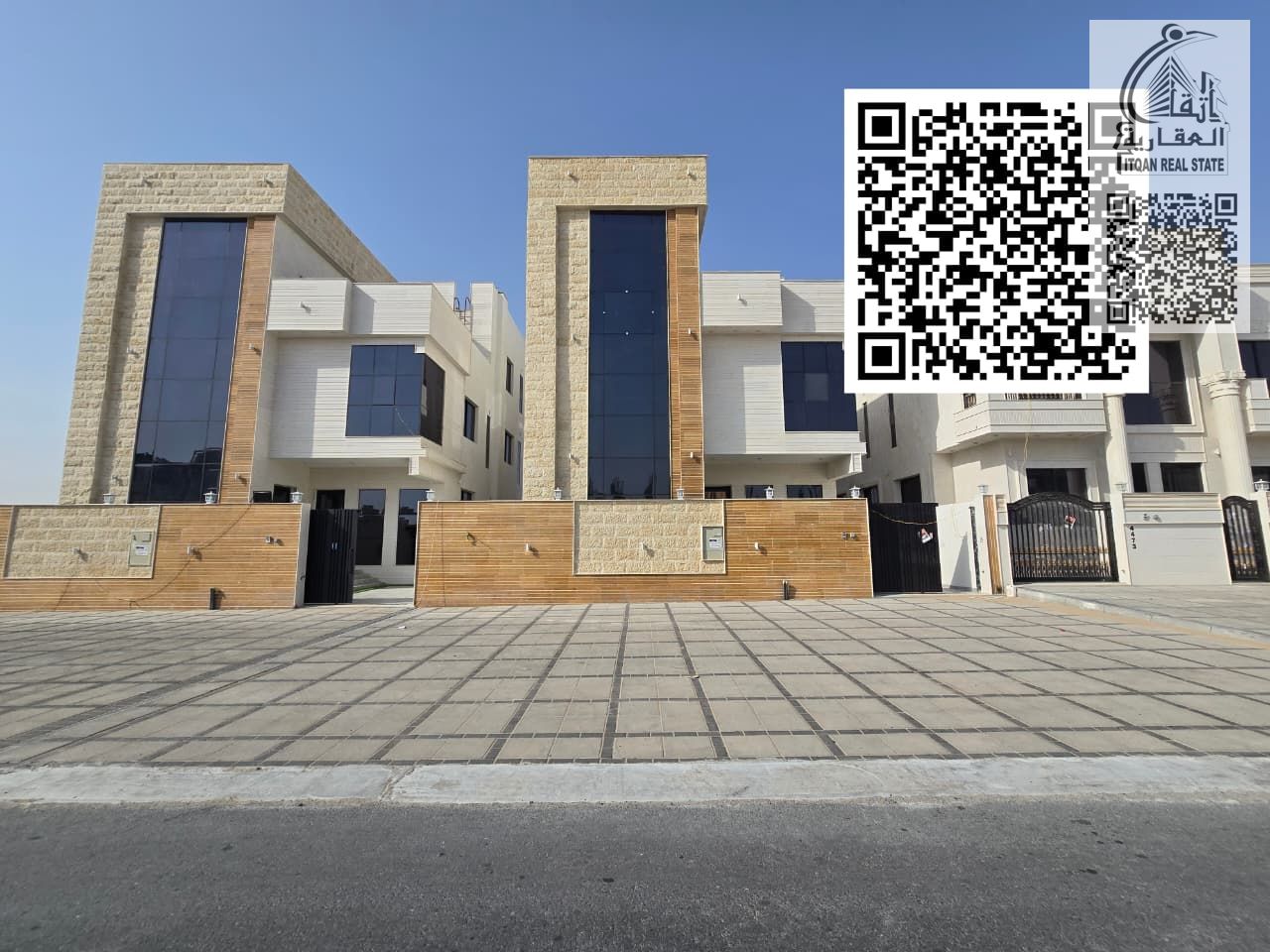 *Villa for sale directly from the owner* on the main road with a 10-meter front setback. The villa is *inclusive of registration and ownership trans