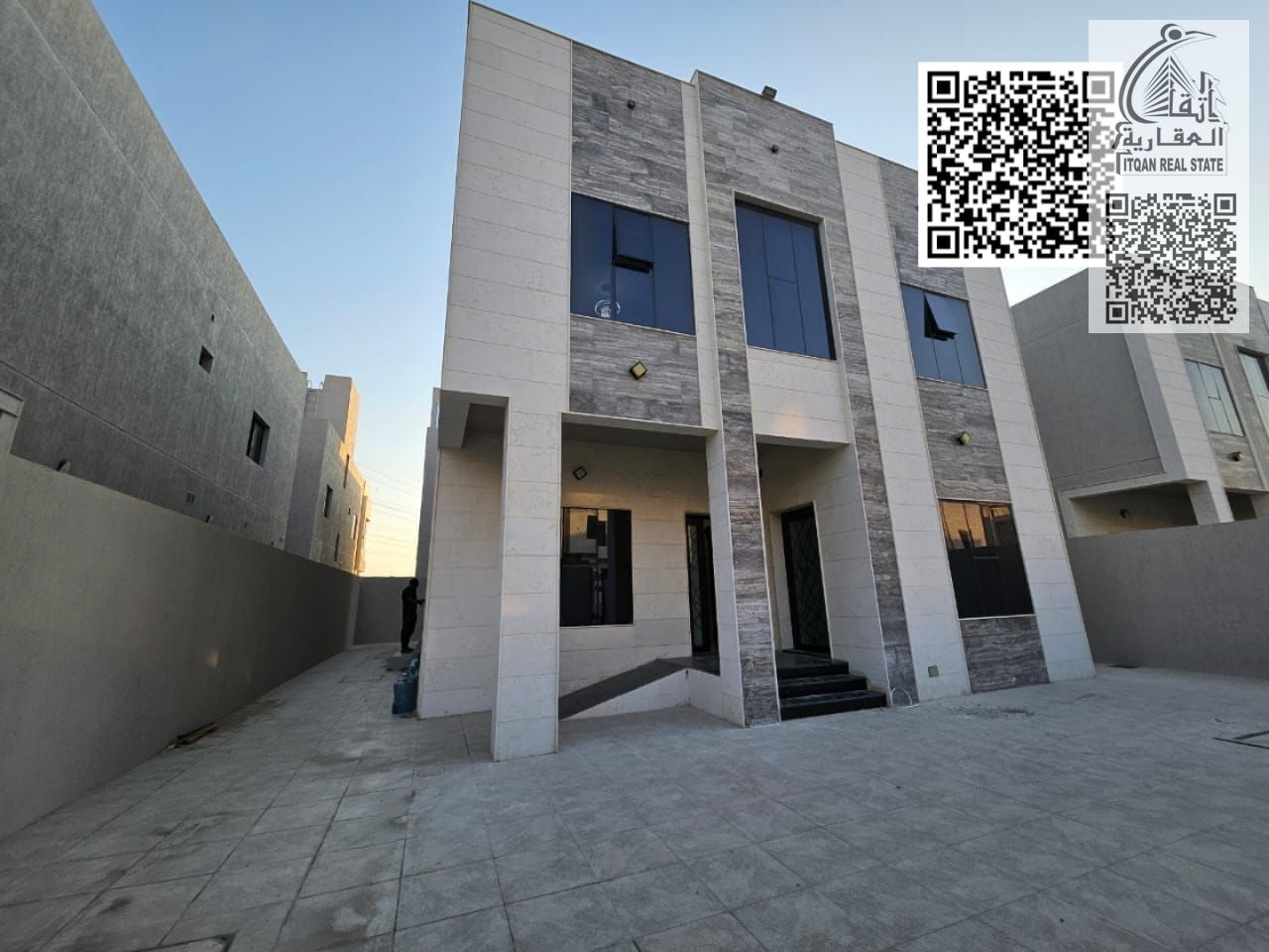 Villa for rent, second tenant, in Al Yasmeen. Excellent location, close to Mohammed Bin Zayed Road, with indoor parking and outdoor parking.