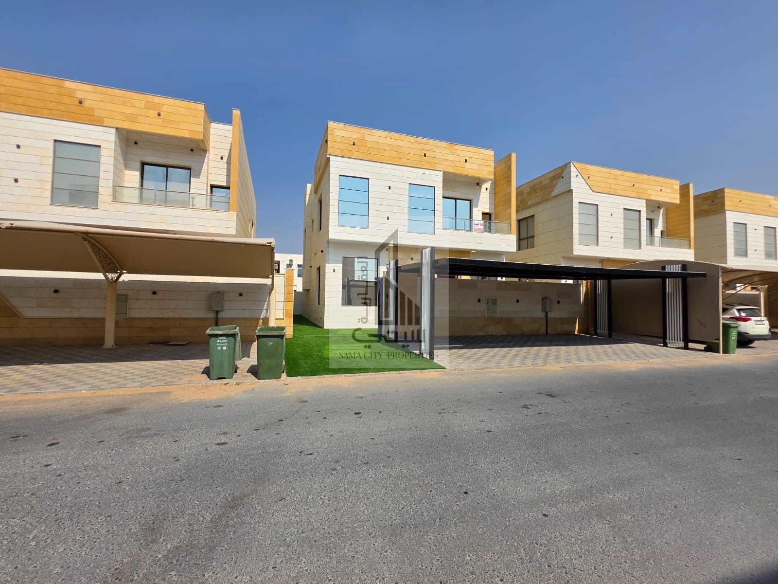 Villa for sale in Al Yasmin, custom-finished and next to a mosque. Ready with electricity, water, and air conditioning.