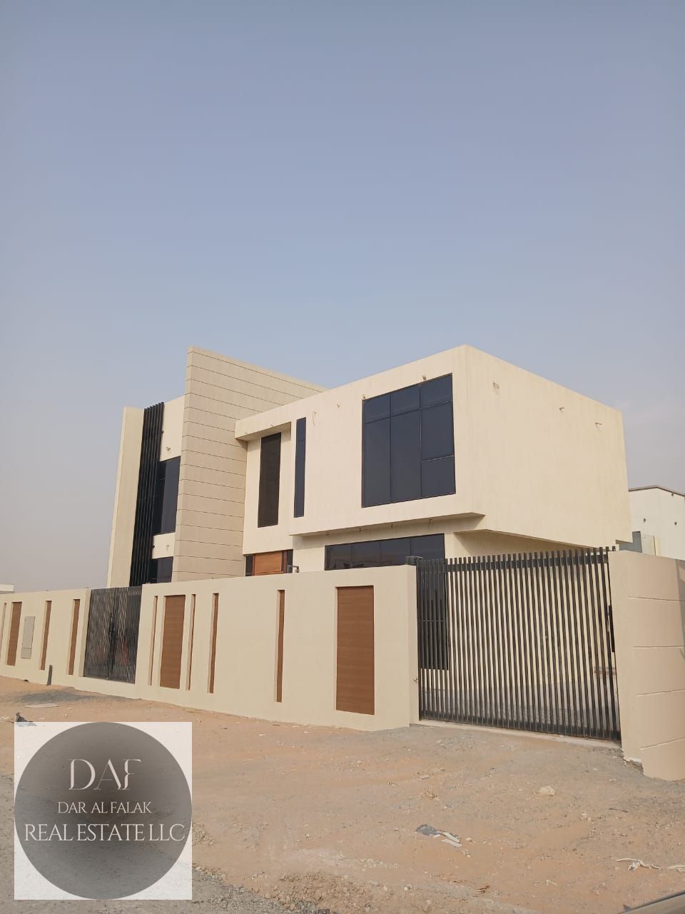 4 Bedroom Brand New Independent Villa Al Aweer First, on E611 Emirates Road (towards Al Dhabi Horse Riding)