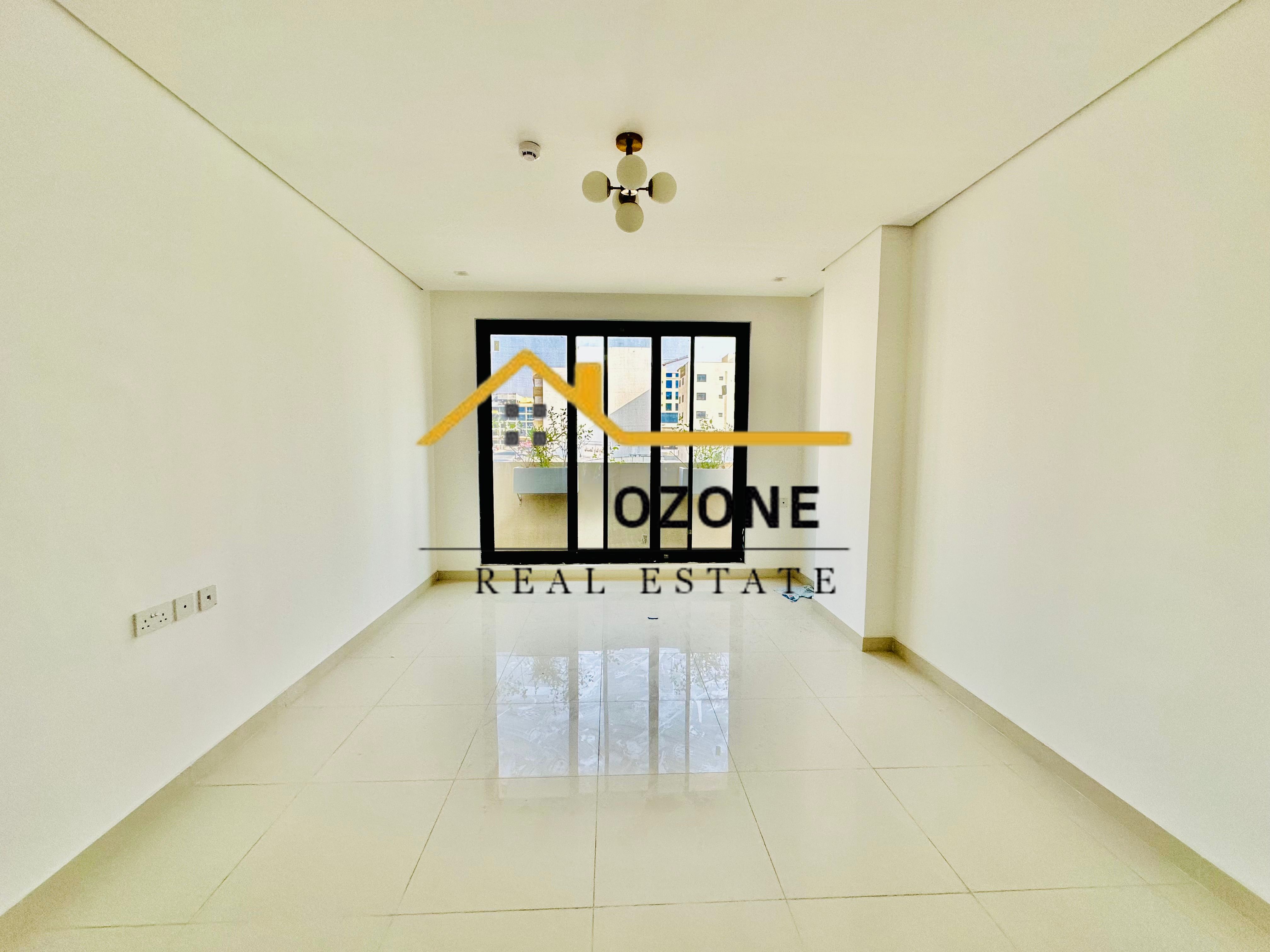 Brand new building ~ with balcony 2washroom ~ spacious layout ~ luxury apartment ~ only 45k ~ Call