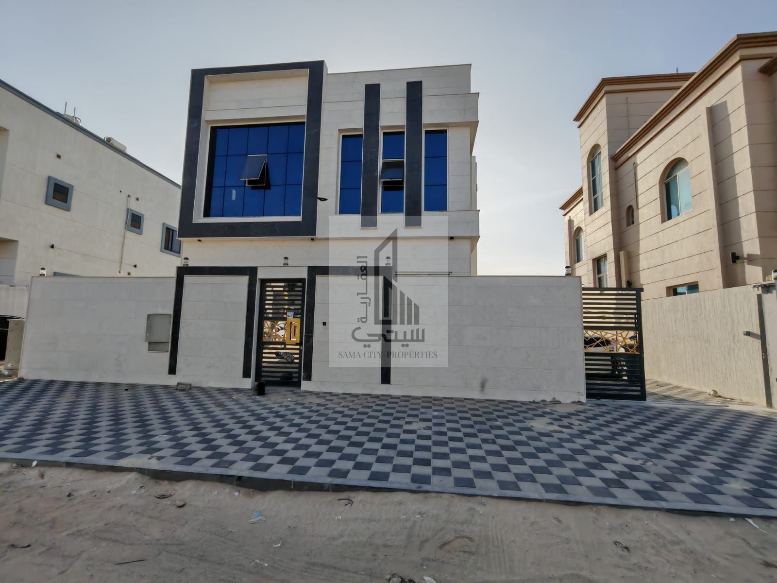 Luxury modern villa in Al-Hilw 2, freehold ownership.