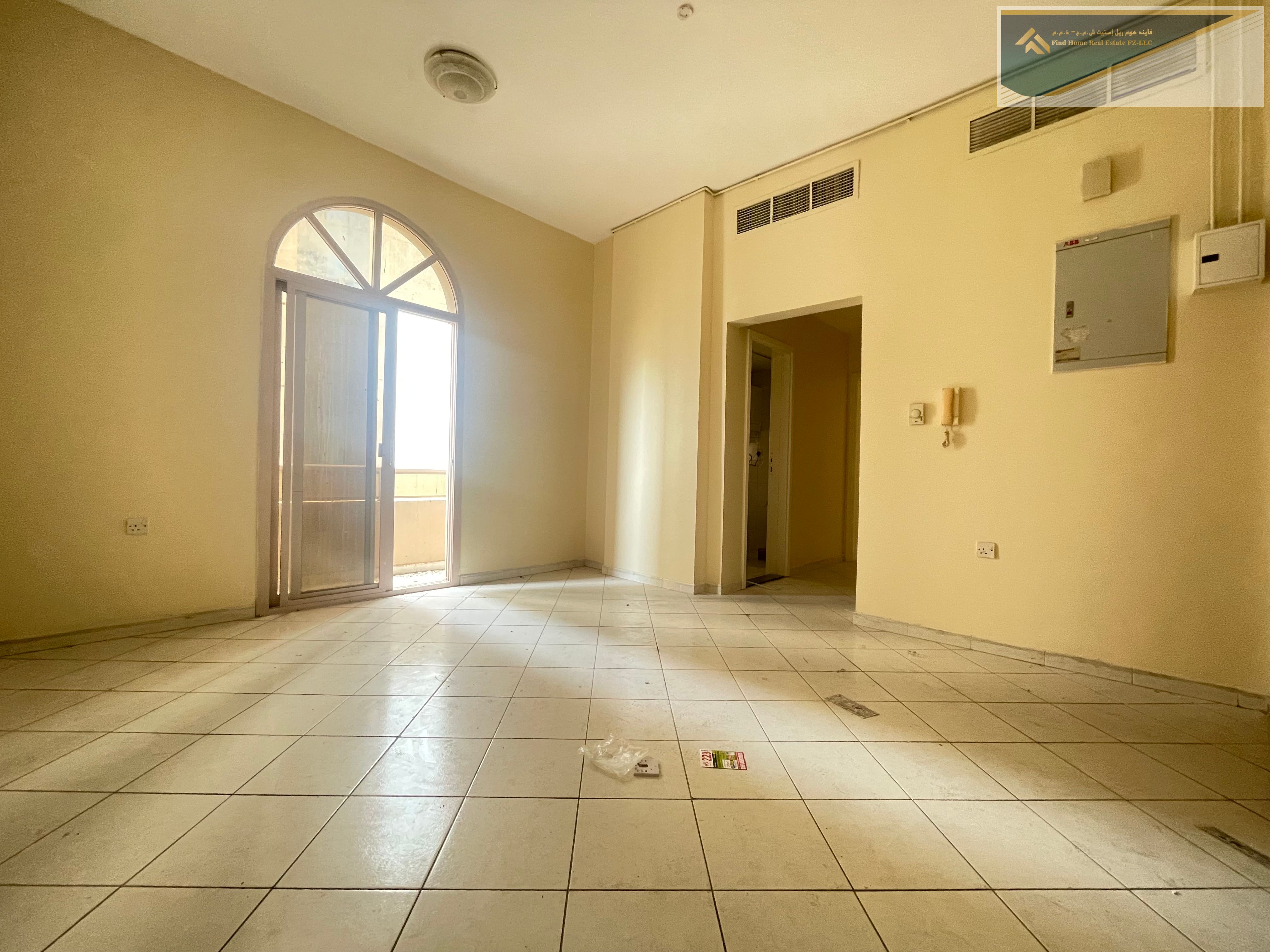 HOT OFFER !!FULLY SPACIOUS 1BHK WIDH BALCONY CENTRAL AC & GAS AND WARDROBES FAMILY BILDING NET AND CALLIN JUST 28K AL QASMIA