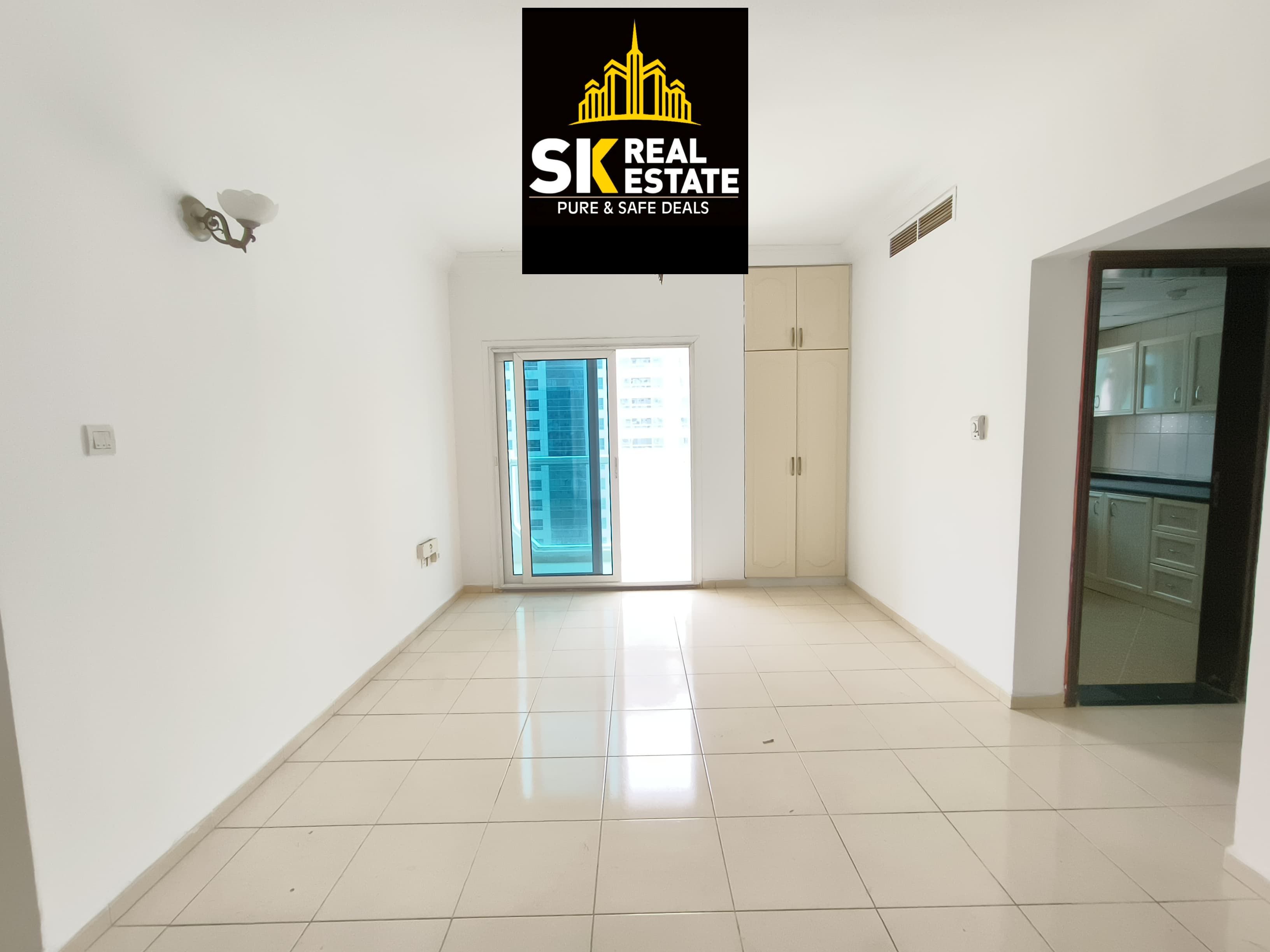 KING SIZE 1BHK + BALCONY + WARDROBES