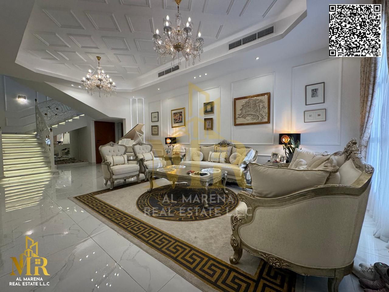 Classic villa, large area, private swimming pool, electricity, water, and air conditioning included, freehold ownership.