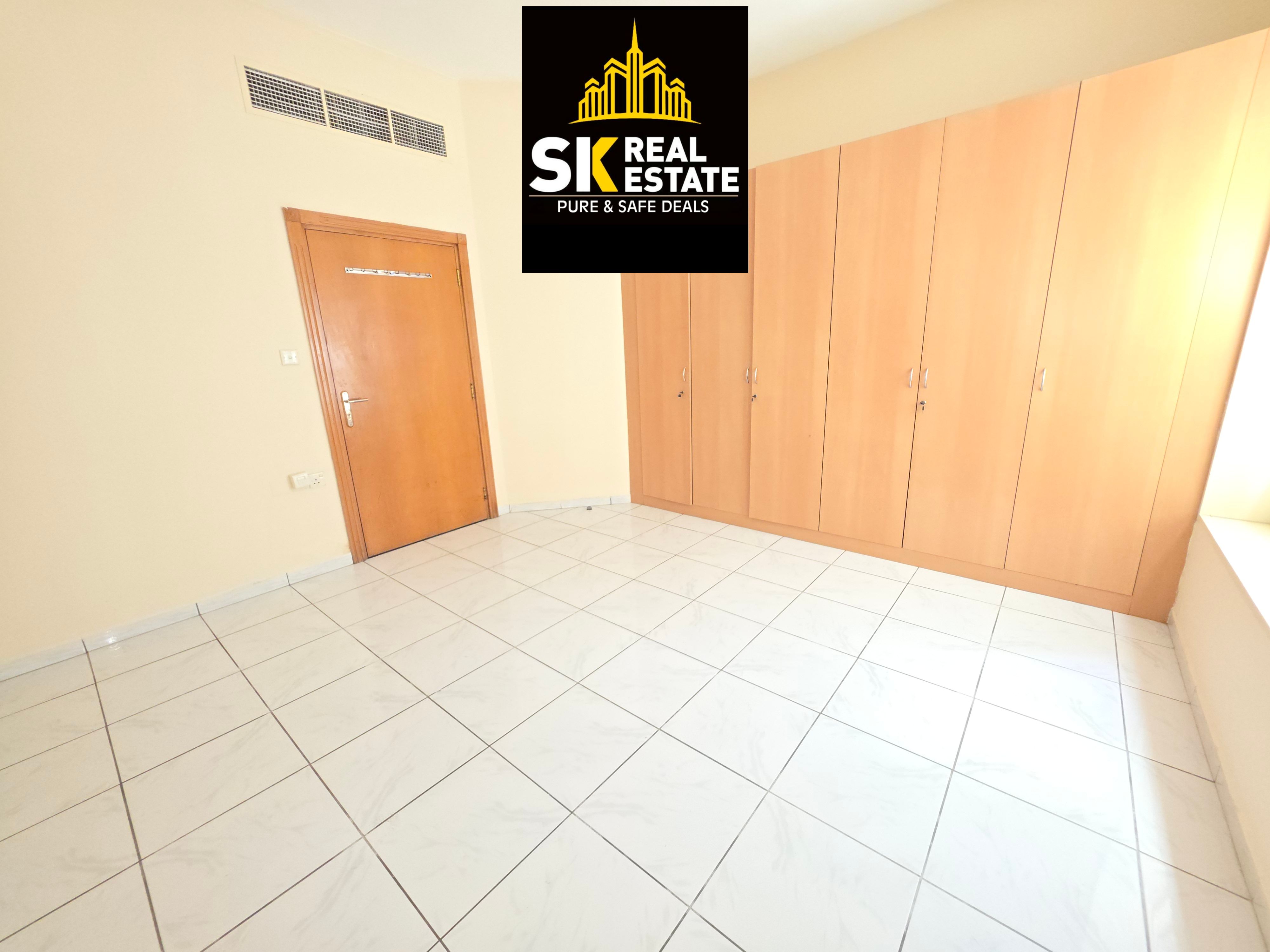 HUGE SIZE 3BHK APARTMENT +WARDROBES +BALCONY+ONE MONTH FREE