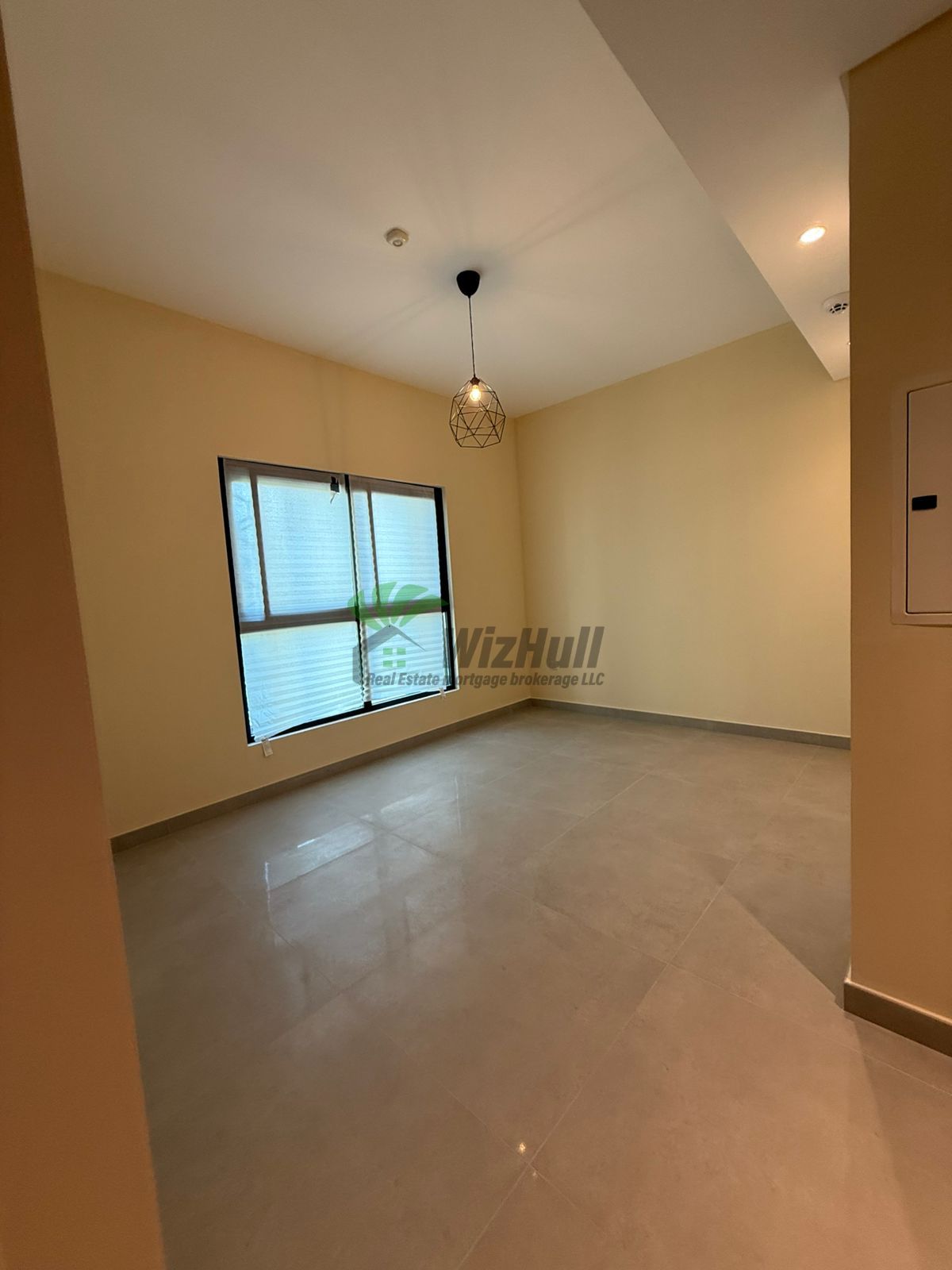 READY TO MOVE IN l BIG SIZE l SMART HOME lGOOD LOCATION