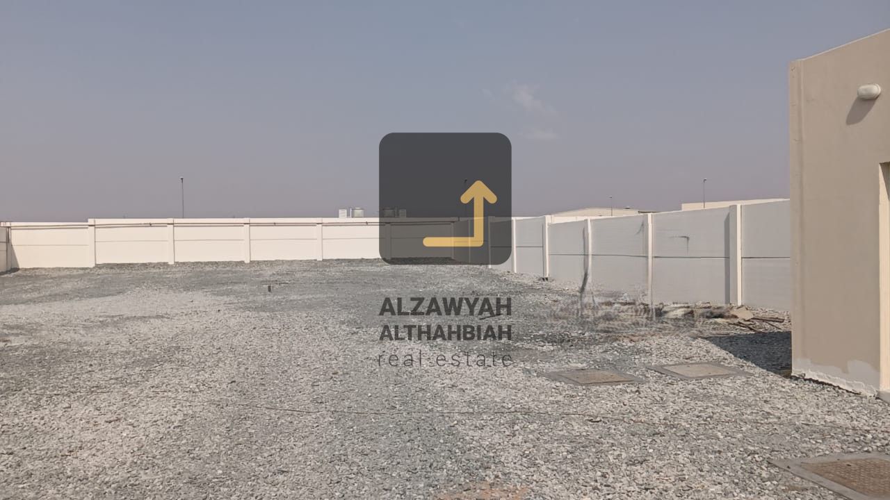 Walled land for Rent | 11,500 sq ft | Prime Location | Warehouse & Workshop Options