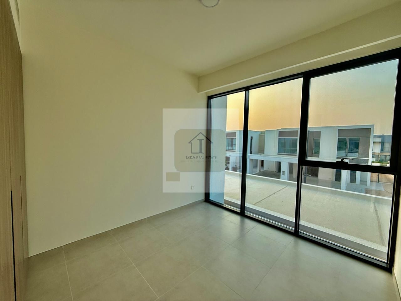 Amazing location | Close to golden beach