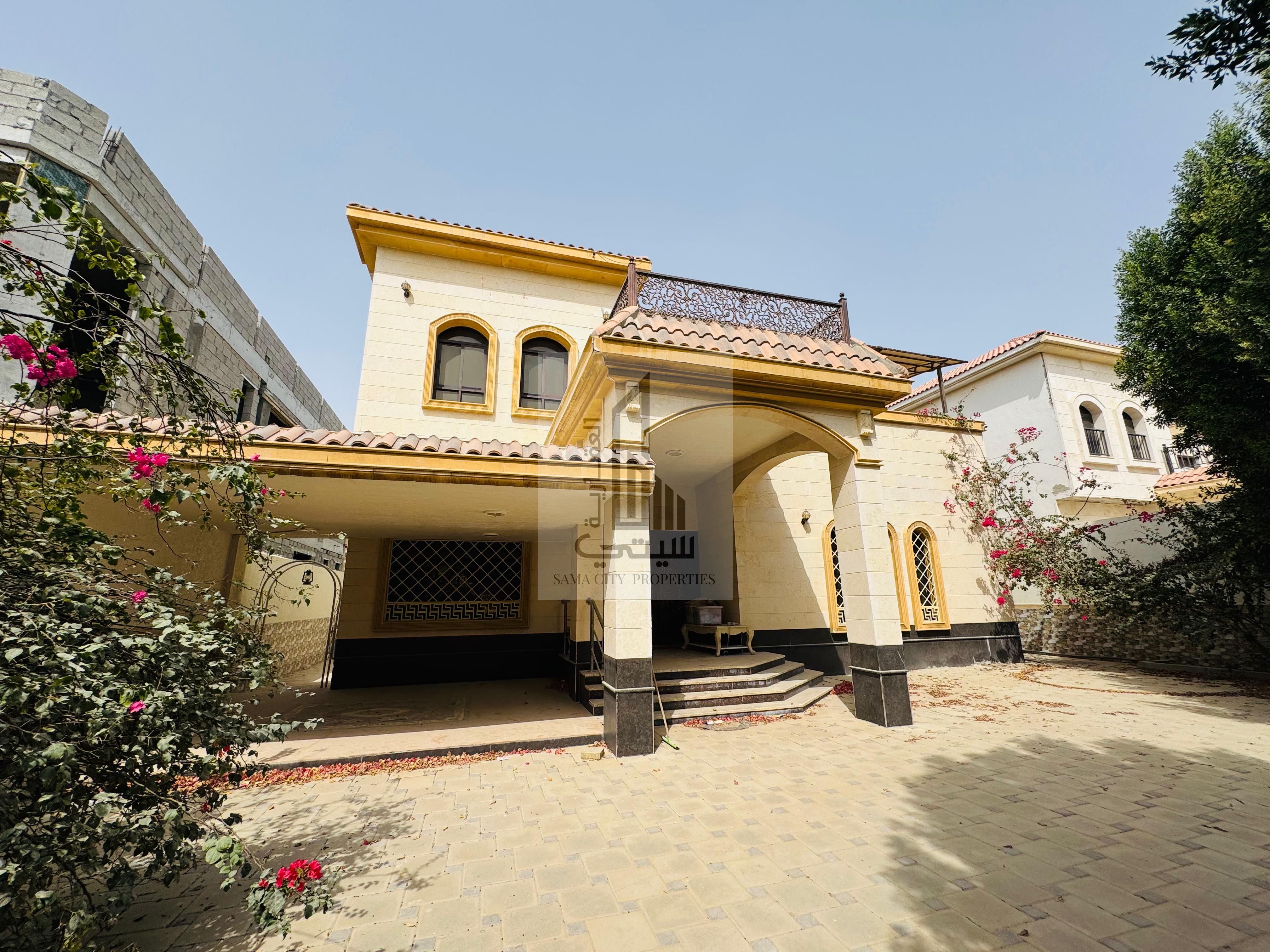 Classic villa for sale, modern and luxurious design