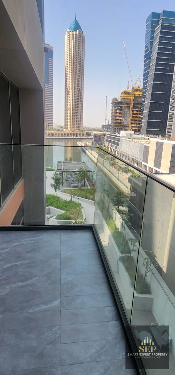 Move-In Ready Studio | Brand-New | Canal View