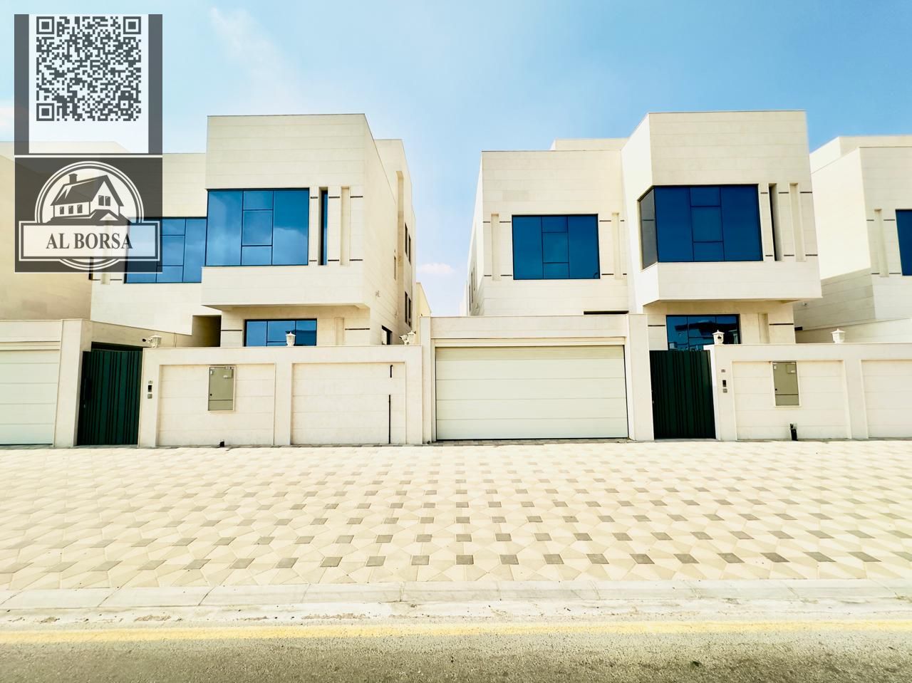 Luxury villa for rent in Al Yasmin area - Ajman - Two floors and a large roof terrace - 6 master bedrooms, living room, majlis, and maid's room.