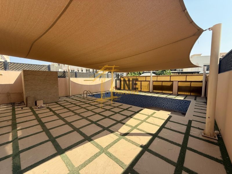 Luxury 3BR Townhouse / Private Pool in Al Hamra
