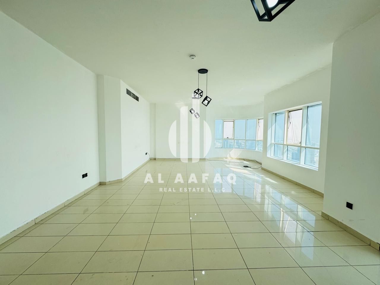 Spacious 3BHK | 2 Master bedrooms | Parking free