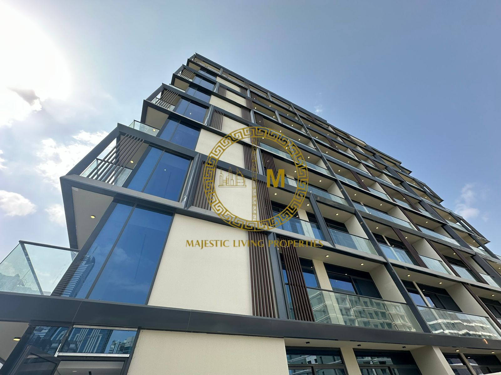 Luxury 2BR | Fully Furnished | Prime Location | Arista One