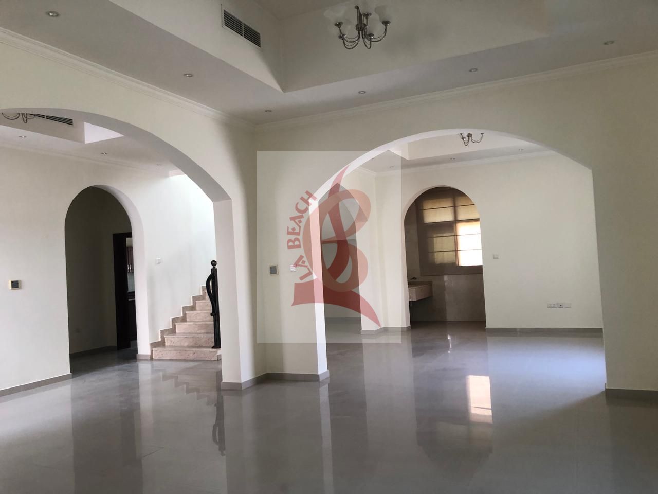 Well Maintained I Spacious I Prime Location