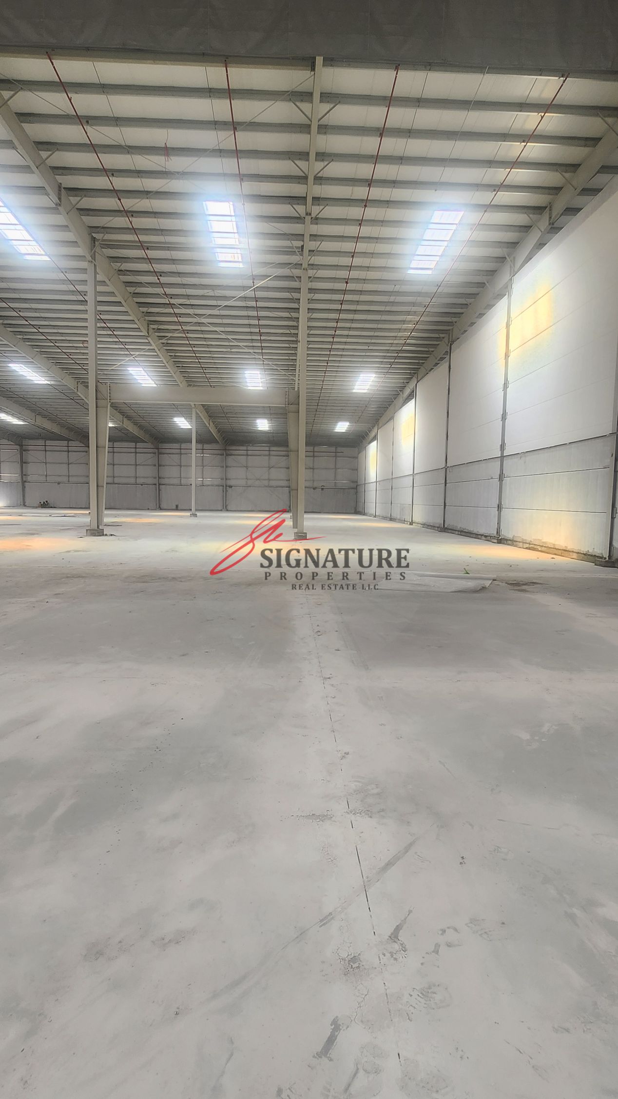 47000 SQRFT WAREHOUSE AVAILABLE FOR RENT IN UMMUQWIN